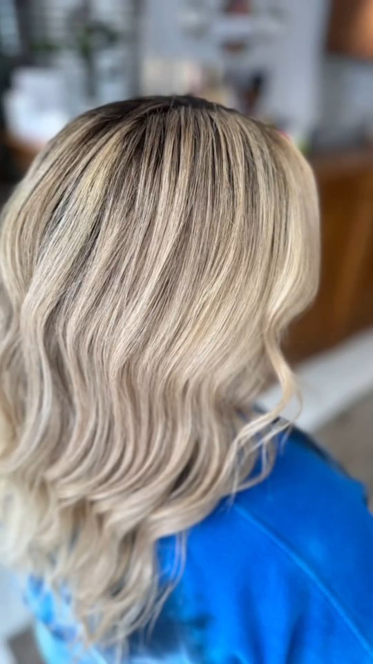 Reposted from Ombrélage certified Artist @_vanessamarie_beauty " Trust the process!!!
This beautiful buttery blonde is ready for her vacation!!! 🏝️☀️
#Vanessamariebeauty #vanessaatciros #ombrelage #touchup #bridesmaidmakeup #bridalpartymakeup #highlights #contour #beachwaves #colorcorrection #curls #haircuts #shortcuts #updos #extensions #njstylist #nystylist #elmowoodparkhairstylist #jerseycityhairstylist #elmwoodpark #newyork #newjersey #salon #elmwoodparksalon