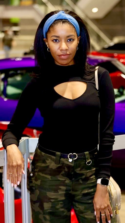 Q2…let’s gooooo! 💪🏾
Lessons from Quarter 1
1. The hardest part about going to the gym is going to the gym.
2. The weapons formed against me will not prosper…but they sure will form.
3. Resilience is putting on your oxygen mask first.
4. Every obstacle can be turned into an opportunity.
5. I am not a lady of leisure. It serves me to accept that and do a good job at my job.
6. These are not the same knees I used to pop lock and drop with. These knees are 35 AF.
7. Even my bad days prove that God is good.
I can’t take credit for 3 or 4…shoutout to @elledavisspeaks 🤗
And while I take credit for my fitness gains, I have to thank my man, my man, my mannnn @bemoore1906 for being the best personal trainer, accountability partner, and content creator. 🖤
#quarter2 #April1 #health #wellness #workout #fitness #myman #training #resilience #godisgood