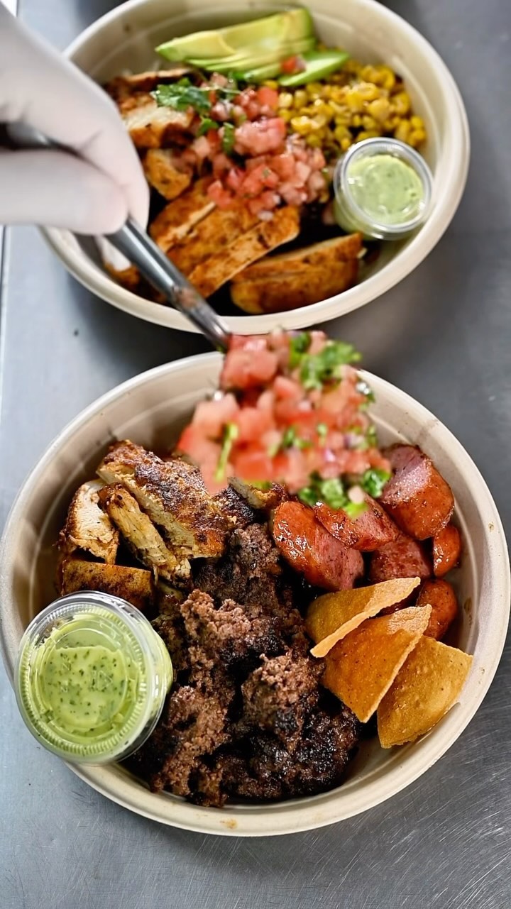 Latin food to your liking, enjoy with us π
@foodiestop2023
#healthyfood
#latinfood
#latinfoods
#brickellrestaurants
#brickelllunch
#brickelllunchdelivery
#brickellkey
#foodbrickell
#brickellfoodtrucks
#brickellpark
#brickelllatinfood
#lunchbrickell
#bowlfood
#mexicanfood
#latinfoodtruck