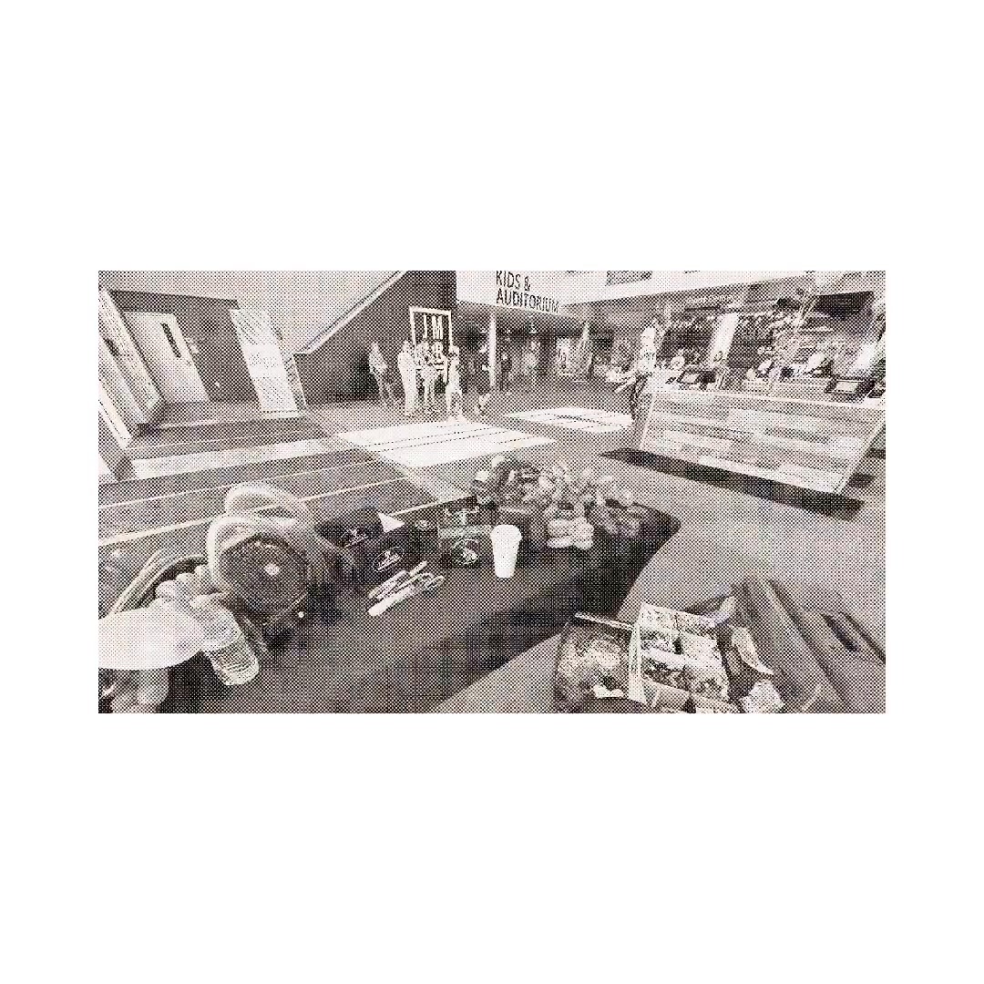 My job offers an endless variety of fun events!
#thedenverballoonguy #blessed #kidsactivities #balloons🎈 #balloonart #balloon #balloons #Denverballoonguy #entertainment #church #Sunday #denverballoonman #denverballoonartist #denverballoontwister #easternhillscommunitychurch