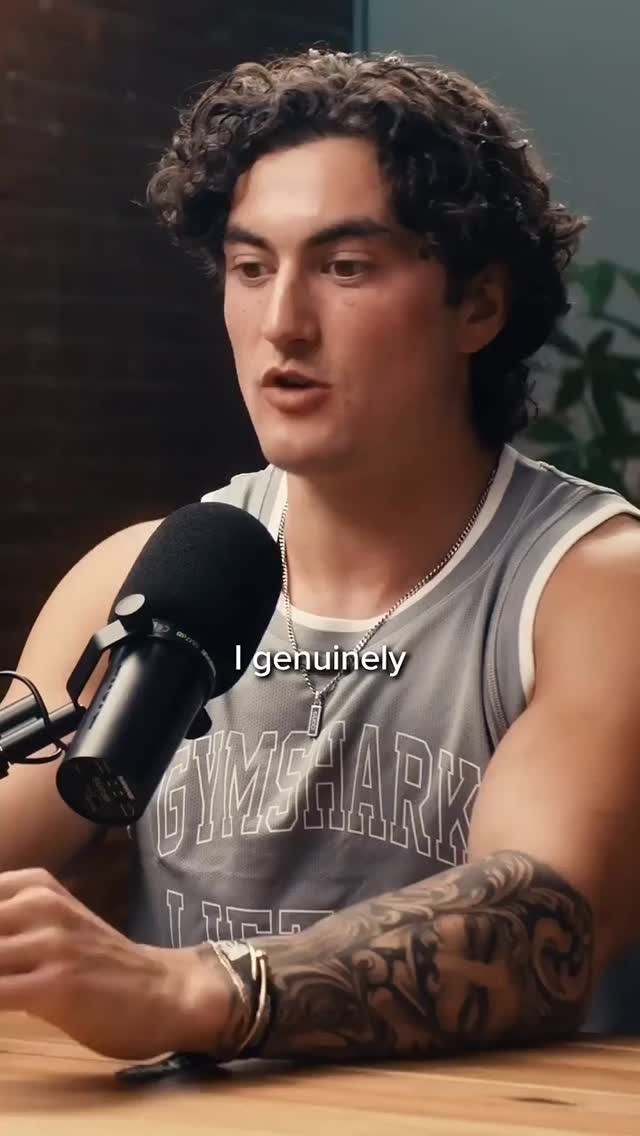 Jesse James West shares with @chriswillx how showing up for yourself in the tiniest waysâŠ
can shift everything. đ§ đ
#belugapods #mentalhealthsupport #belugapods #feelconnected #healingprocess #breakingthestigma #depressionawareness #youarenotalone #mentalhealthcheckin #emotionalhealth