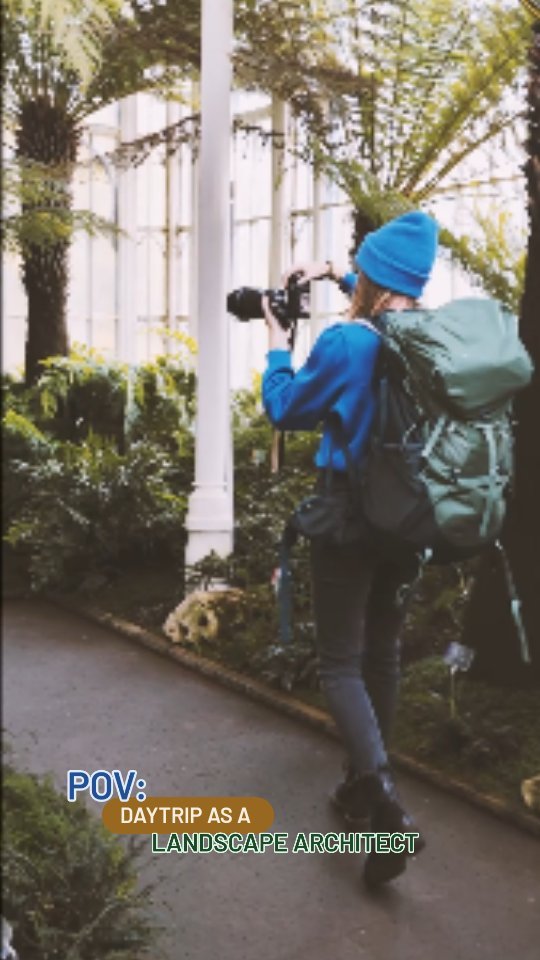 Für mich gibt es nichts schöneres, entspannteres und inspirierenderes als durch Gewächshäuser, botanische Gärten, Gartenschauen und Parkanlagen zu schlendern. 🌱
Da ich genauso gerne fotografiere, wie Gärten und Freianlagen zu planen, ist meine Kamera immer mit dabei. Ich liebe es die einzigartigen Schönheiten der Natur festzuhalten und gestaltete Projekte festzuhalten.
Daher biete ich auch die Garten- & Landschaftsfotografie als Leistung an (für sozial Media, die Website, etc.). 📸
Schreib gerne bei Interesse! 💌
.
.
.
.
.
.
.
.
.
.
.
.
.
.
.
.
.
#Landschaftsarchitektur #landschaftsfotografie #Landschaftsgestaltung #landschaftsphotography #landscapephotography #landscapearchitecture #landscapedesign #landscape_captures #Gartengestaltungen #gartenentwurf #gartenplanungen #gartenberatungen #grünebranche #grünerwohnen #Hausgartenplanung #Hausgarten #hausundgarten #hausbau2024 #hausbau2025 #botanicalgarden #botanischergarten #gewächshäuser #gewächshausliebe #freiraumgestaltung #gartenfotografie #pflanzenfotografie #plantphotography #pflanzenliebe