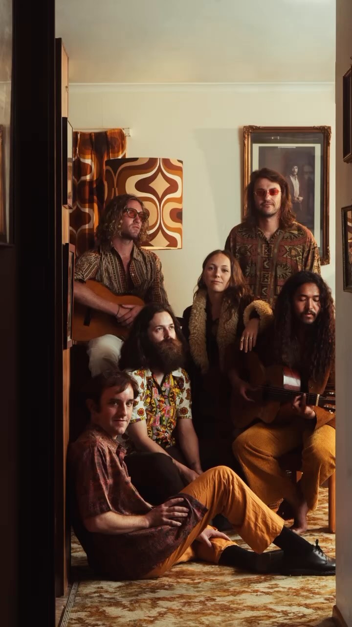 @sunedenmusic has a new single coming out on Friday the 17th of May 😍 ‘Mumma Told Me,’ was recorded out at @creepy_monkey_music with the help of Aidan Bateman ❤️ This song was crafted collaboratively by the band and it puts on display a number of elements including wailing harmonica, intricate guitar riffs and a robust ensemble of harmonies 🤘
Photo by @robyn_strathearn ❤️
Recorded by @frank_falcon_and_the_road_dogs
#newmusic #melbournemusic #funk #surfcoastmusic