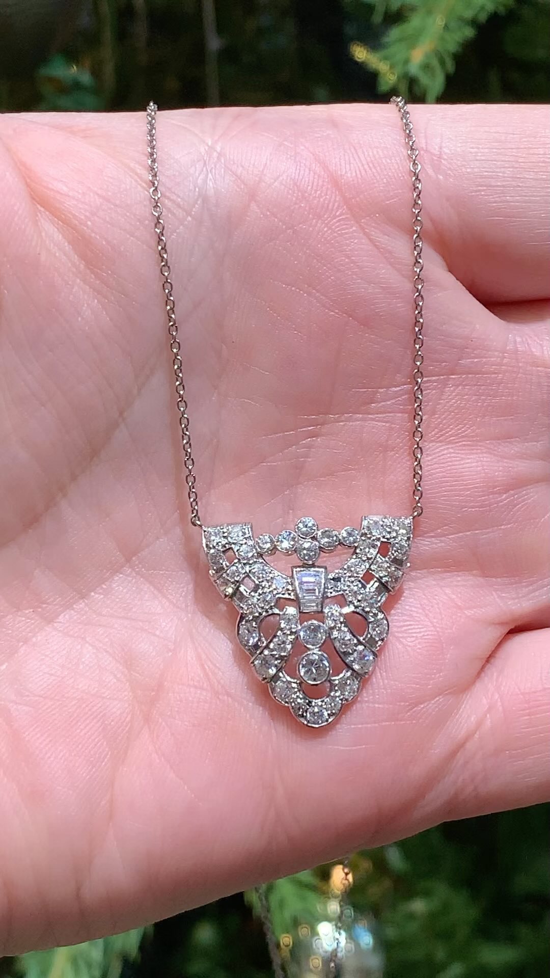 And ten minutes after Day 3 we are straight onto Day 4!
Following on from our previous post about older cuts of loose diamonds, we also have a lovely curated collection of secondhand jewellery. And this is such a good example of up-cycling!
In a previous live this necklet was one half of a Art Deco diamond double clip. One half was sadly lost when we came across this but we fell in love with the remaining half.
Sometime you have to think a bit out of the box to re-imagine a piece of jewellery to make it relevant and wearable today.
This has approximately 2.00cts of baguette and brilliant cut diamonds all set in platinum and fitted to a fixed platinum chain.
Ot would be a great necklet to stack with pearls, an initial pendant, a diamond solitaire. Or all four at once!!
We hope this post helps you think about inherited jewellery in a new way. Make it work for you and wear it every day!
DM or call us on 0141 248 3037 to view this in our showroom. You will be gobsmacked at the great price!
#mundie #upcycling #upcyclingfashion #upcyclingjewelry #upcyclingjewellery #artdeco #artdecojewelry #artdecostyle #glasgow #glasgowlifestyle #glasgowlife #glasgowdiamonds