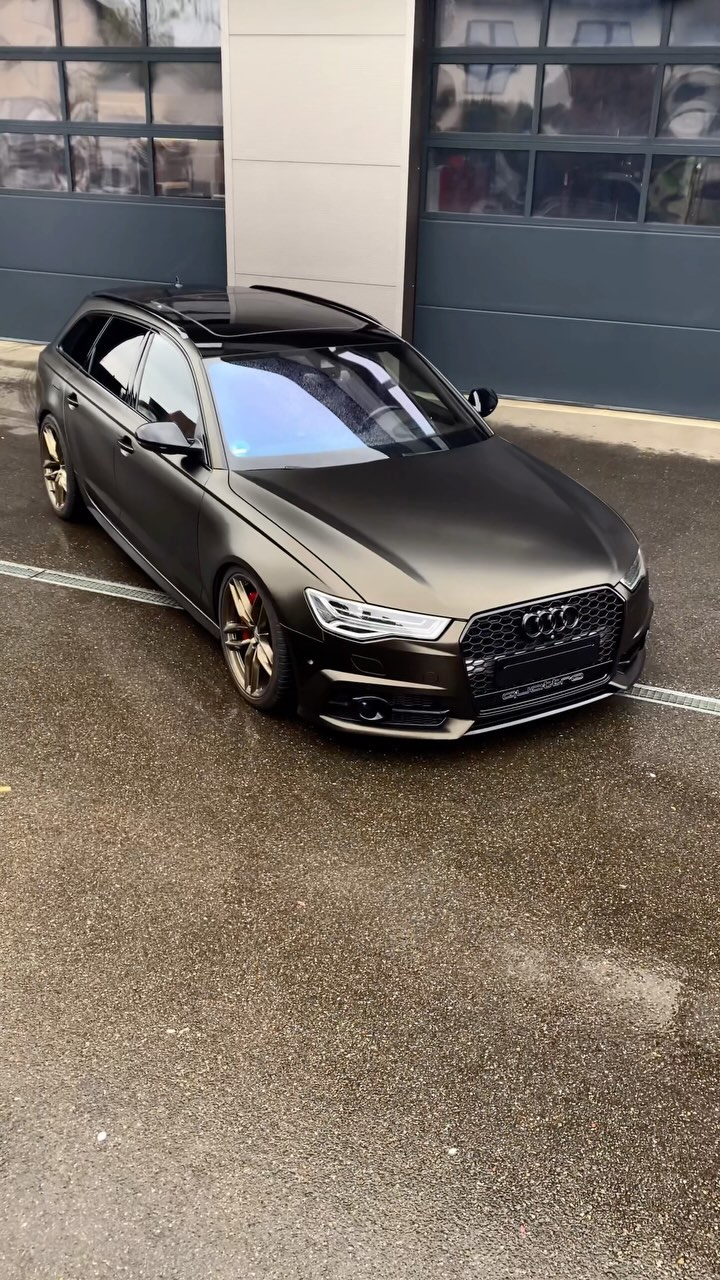 Audi A6 in Black Gold 🖤💛
.
.
.
#pawrapping #carwrapping #wrapping #wrappedcars #folierung #lowered #static #stance #audiquattro #a6 #tunercar #audia6allroad #kombi #audia6avant #wraplove #customcar #airlift #quattro #ravensburg #audia6 #vag ##tuningworldbodensee #audimotorsport #audi