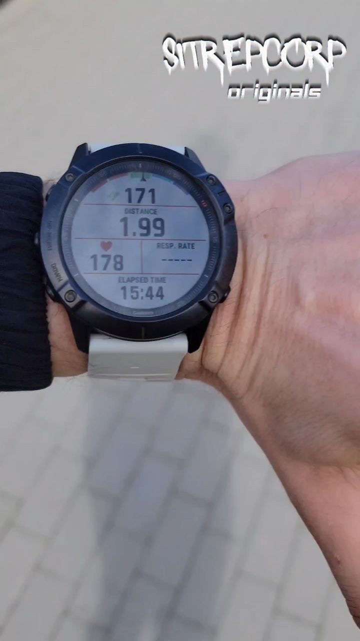 Faster each day 😎💪
I... Man, that wind! That wind was a good challenge.
#sitrepcorp #situationnormal #lifestyle #budapest #workout #hungary #keepgoing #gymbrand #healthlifestyle #running #athlete #igrun