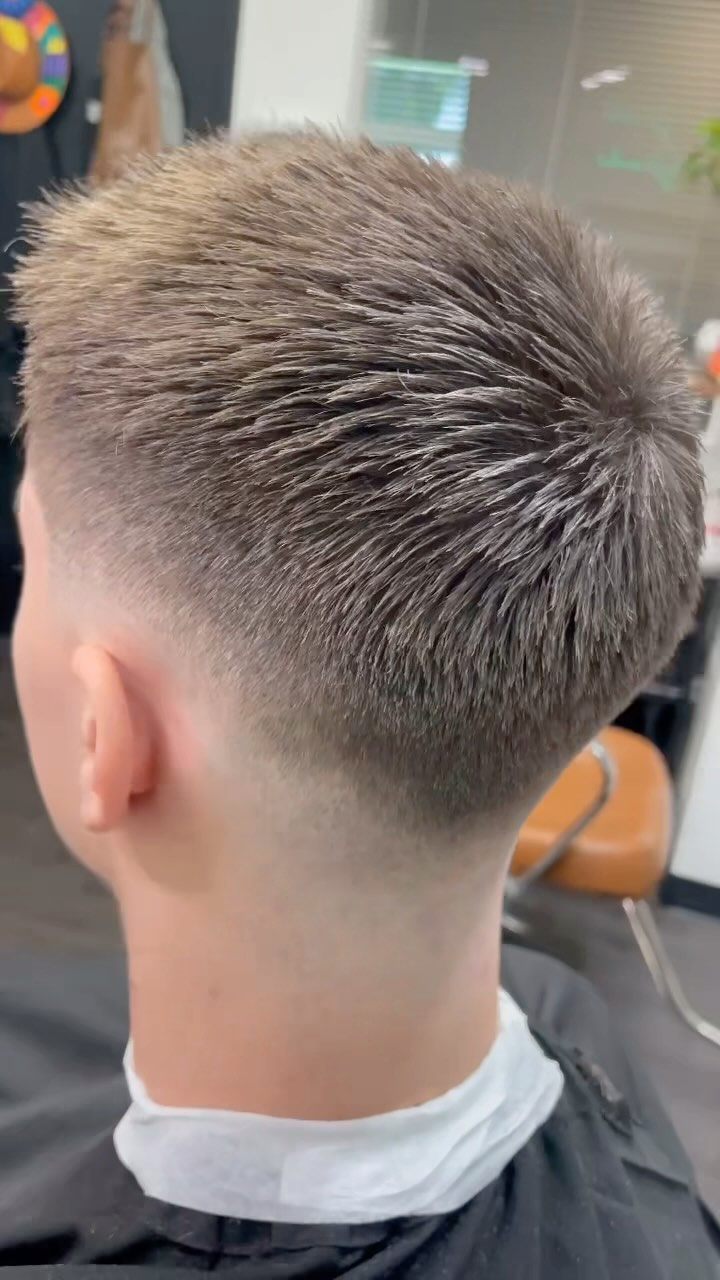 Starting off the year on a “Positive” note 🎵😎
.
.
.
#reels #reel #reelsinstagram #fyp #fypシ #haircolor #mensstyle #menshair #originalandmineral #simplyorganicbeauty #holistichairtribe #stmntgrooming