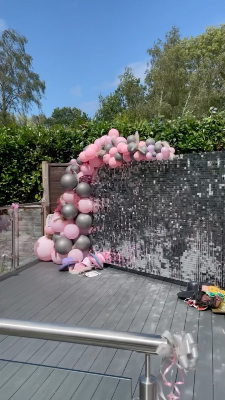 Check out the fabulous (Vino Before Vows) hen party we recently hosted in beautiful Essex Brentwood! 🎉💃
Our weekend event featured a stunning stretch tent, exquisite decorations, stylish furniture, mouthwatering BBQ catering, an unforgettable performance by a Drag Queen, and a top-notch sound system to keep the party going!
🎶 Visit our website to learn more about creating your own extraordinary event with us.
#HenPartyEssex #BrentwoodBash #EventPlanning #partyperfection #weddings