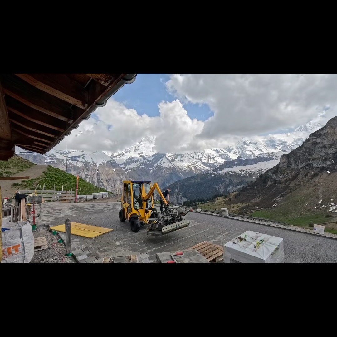 🌿 Böhlen Landschaftsbau Jahresrückblick Reel 2023 🌿 Wir möchten uns bei unseren Kunden, Partnern und dem gesamten Böhlen-Team bedanken, die dieses Jahr zu einem unvergesslichen Kapitel in unserer Firmengeschichte gemacht haben. Schauen Sie sich unser Jahresrückblicks-Reel an und lassen Sie sich von der Schönheit der Natur und unserer Landschaftsarbeit inspirieren. Auf ein weiteres Jahr voller blühender Möglichkeiten!#böhlenlandschaftsbau #jahresrückblick2023 #natürlichschön