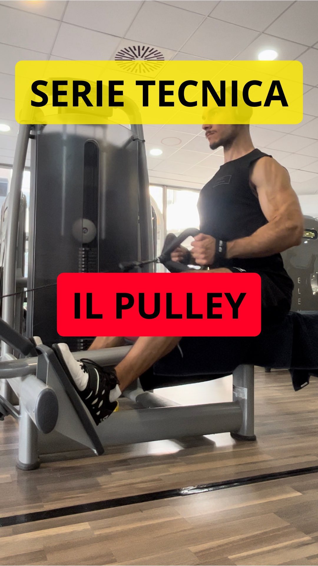 Ciao a tutti! 👋🏼
Oggi, per la SERIE TECNICA, andiamo ad analizzare insieme un esercizio che tutti hanno provato almeno una volta, ma che in pochi eseguono correttamente: il PULLEY! 💪🏼
Il Pulley è un’ottima scelta quando si vuole allenare la schiena.
In base a posizione, attrezzi, maniglie e impugnature, può coinvolgere distretti diversi ed essere usato per più scopi.
In questo video vi mostro come eseguirlo utilizzando una doppia maniglia con presa neutra e traiettoria bassa, utili soprattutto per allenare il gran dorsale.
A mio avviso conviene prediligere ripetizioni medio-alte e pesi medio-bassi, in modo da non perdere mai il controllo ed evitare slanci, ma gli atleti avanzati sanno che si possono anche apportare variazioni.
Perciò, leggete bene, memorizzate e riportate tutto in palestra!
Non vorrete che l’unico a migliorare sia il Nutrizionista! 😉👨🏻⚕️🤷🏻♂️
Qualora fosse di tuo interesse, ti invito a seguirmi, cercarmi su MioDottore, controllare il mio sito www.lucazucchelli.com e a scrivermi per qualsiasi dubbio o chiarimento.
Vorresti trasformarti nella migliore versione di te stesso, ma non sai da dove iniziare? Scrivimi e discutiamone insieme!
Hai già deciso di prenderti cura della tua salute e di rimetterti in forma, ma non sai a quale professionista rivolgerti?
Beh, sono qui per questo! Non tergiversare, contattami!😉
#nutrizione #alimentazionesana #nutrizionista #mangiare #dieta #salute #dimagrire #cibosano #fitness #fit #sport #healthyfood #health #lifestyle #fat #body #bodybuilding #diet #pull #pulley #backworkout #back #forza #atleta #athlete #palestra #gym #endurance #allenamento #performance