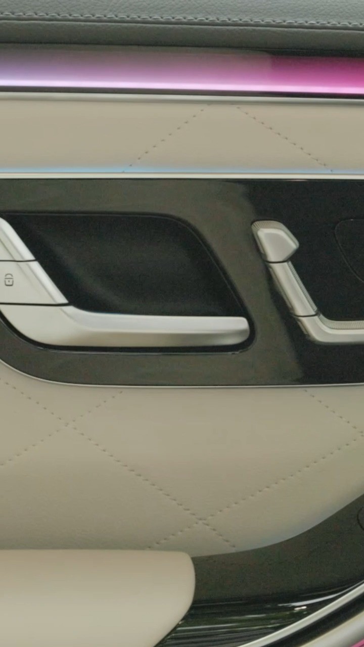 Why is the @MercedesBenz S-Class one of our most requested vehicles?
Take a look...