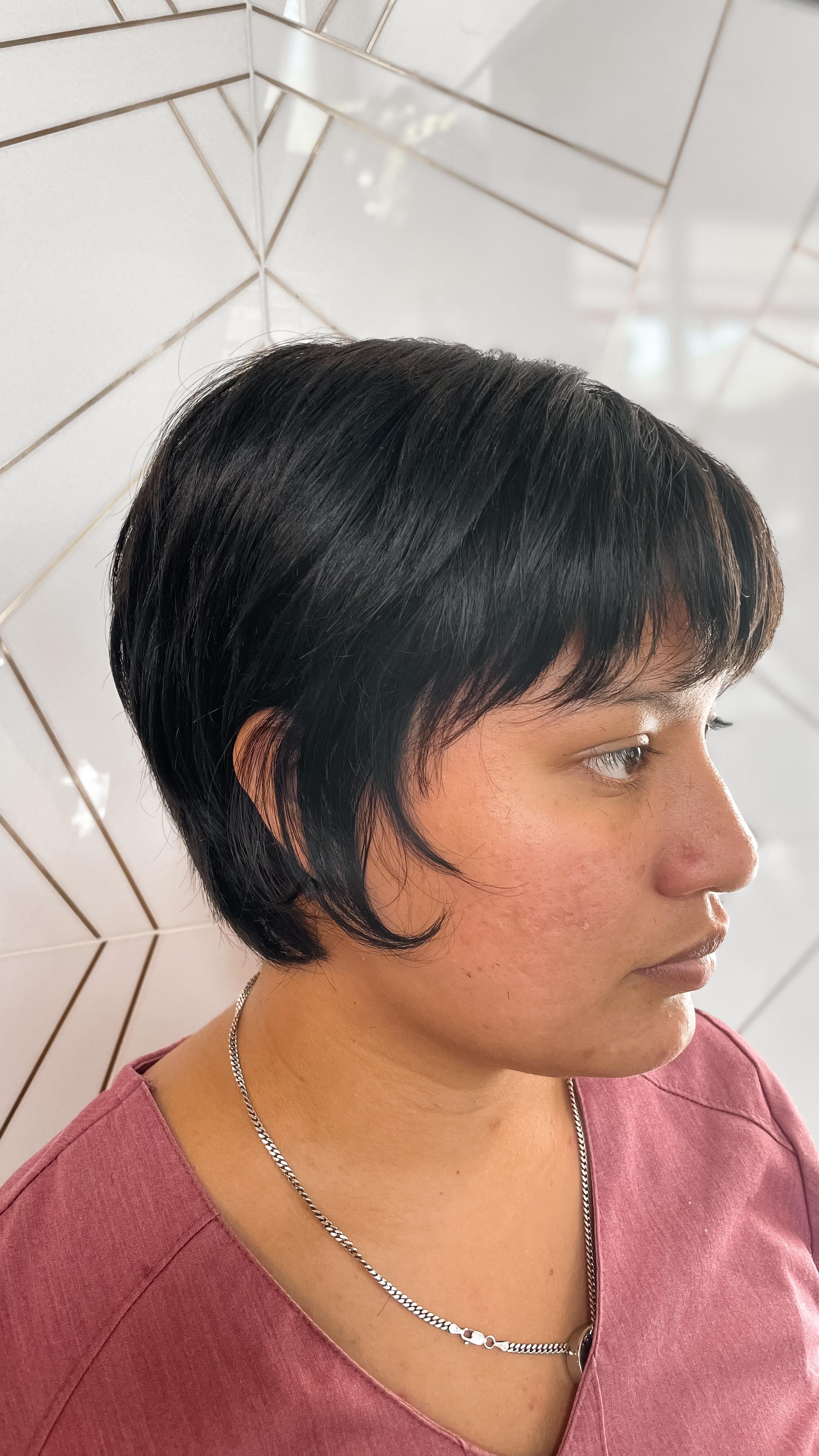 One of my favorite “Fix Jobs”!
From self cut 🥴, to a stylist “fix”🤷🏻♀️, and finally to the Montero Styles Cut!
Her hair type/texture is not one many stylists are familiar with in this area but luckily we were able to help her achieve the look she initially desired!
That is truly all that matters 😊
Hair by Pam
.
#reels #reel #reelsinstagram #fyp #fypシ #haircolor #womenstyle #womenshair #pixiecut #originalandmineral #simplyorganicbeauty #holistichairtribe