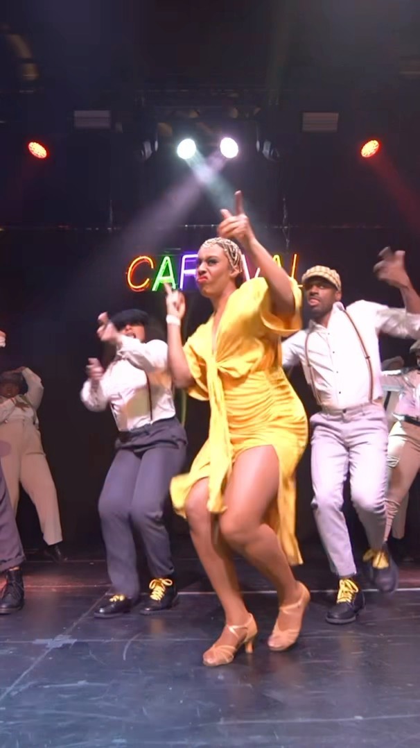 Official footage has arrived! FULL SHOW + BEHIND-THE-SCENES + LIVE INTERVIEWS W/ CAST on IG! Stay tuned for more details! @strollgroove 👈🏾👀
—
cc: @choreographers_carnival
cc: @msaagency
—
#strollgroove #joebrownchoreography #msafam #josephinebaker #lilkim #dance #entertainment #hollywood