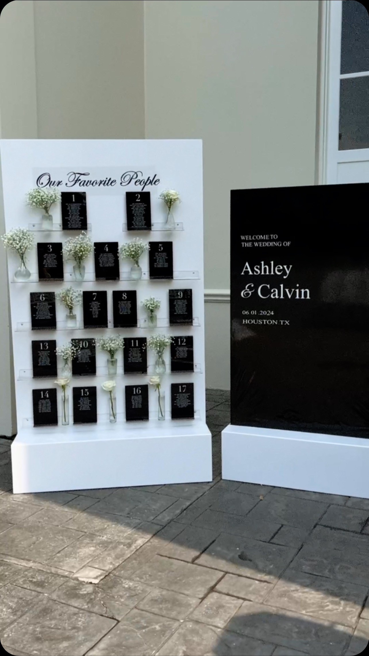 Ashley & Calvin
Venue: @chateaunouvelle
Decor: @jt_flowers_and_decor
Cater: @larue.catering
Photo/Video: @2le.studios
HMUA: @jennymakeup.art @truhairwand
DJ: @djsaigonkid.nguyen
MC: @djstevetexasusa
Boba: @thebobacarthtx
Photobooth: @360eventsphotobooth
Lion Dance: @majesticliondancehtx
Cake: @cakesbyginahou
String Quartet: @theavalonmusic