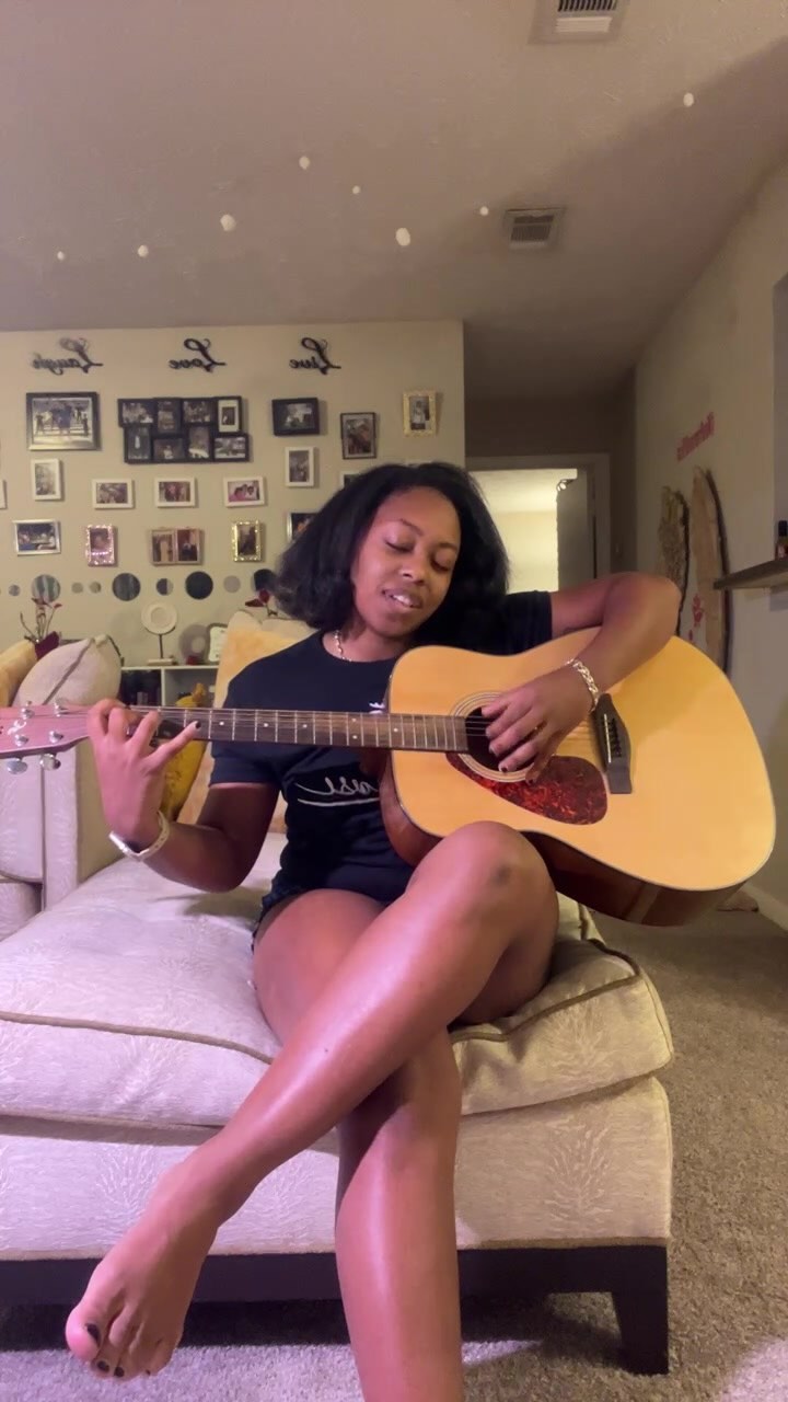 Thanks for the reminder @purehearted_bonita ๐ซถ๐พ
Do you remember the words? ๐ฅน I lost it somewhere in there
Give love a try ๐
#disneyThrowback #jonas #guitarpractice #checkin #missPrimrose #pluckingAround