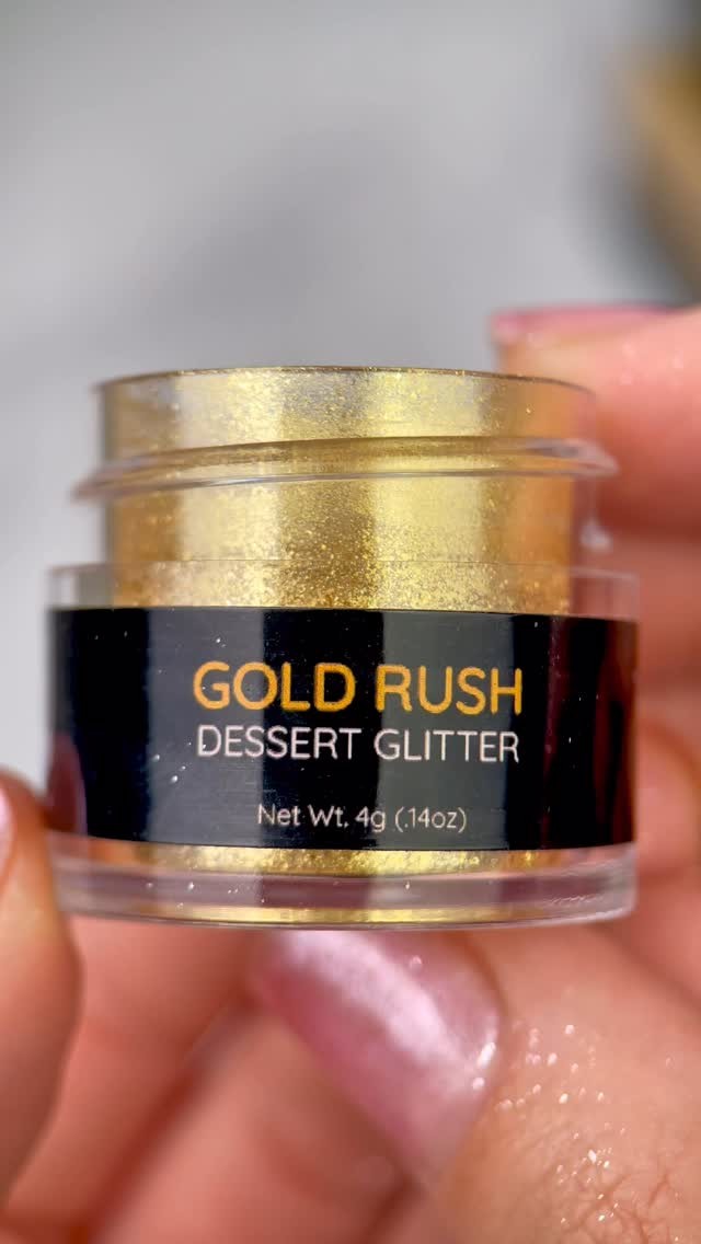 REAL edible glitter made with only FDA-compliant ingredients! 💛
Use the code ‘SHINEVIP’ for extra savings at www.shinedessertglitter.com! ✨