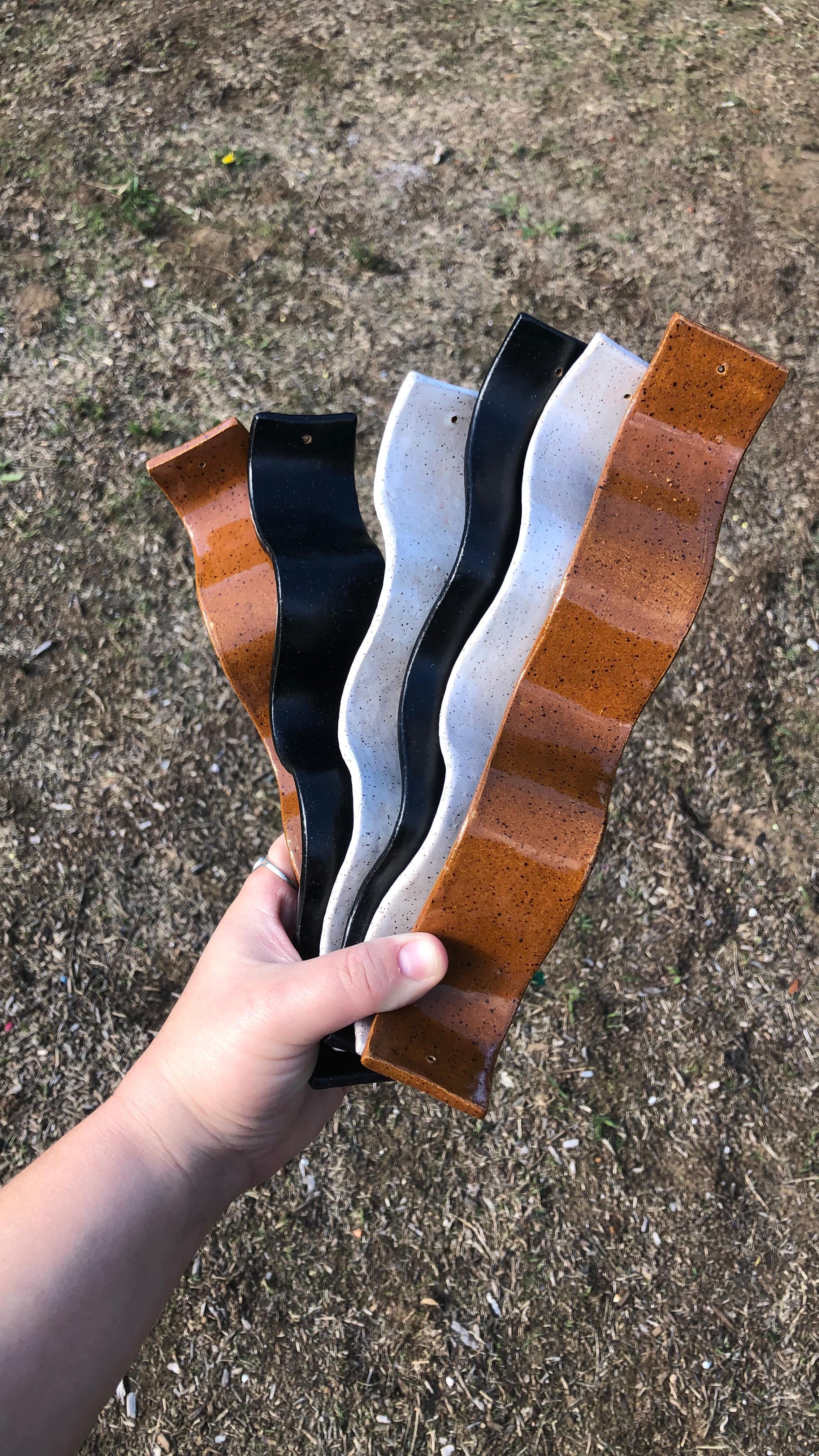 〰️〰️✨new✨ incense holders 〰️〰️
#handmadeceramics
#pottery
#ceramics