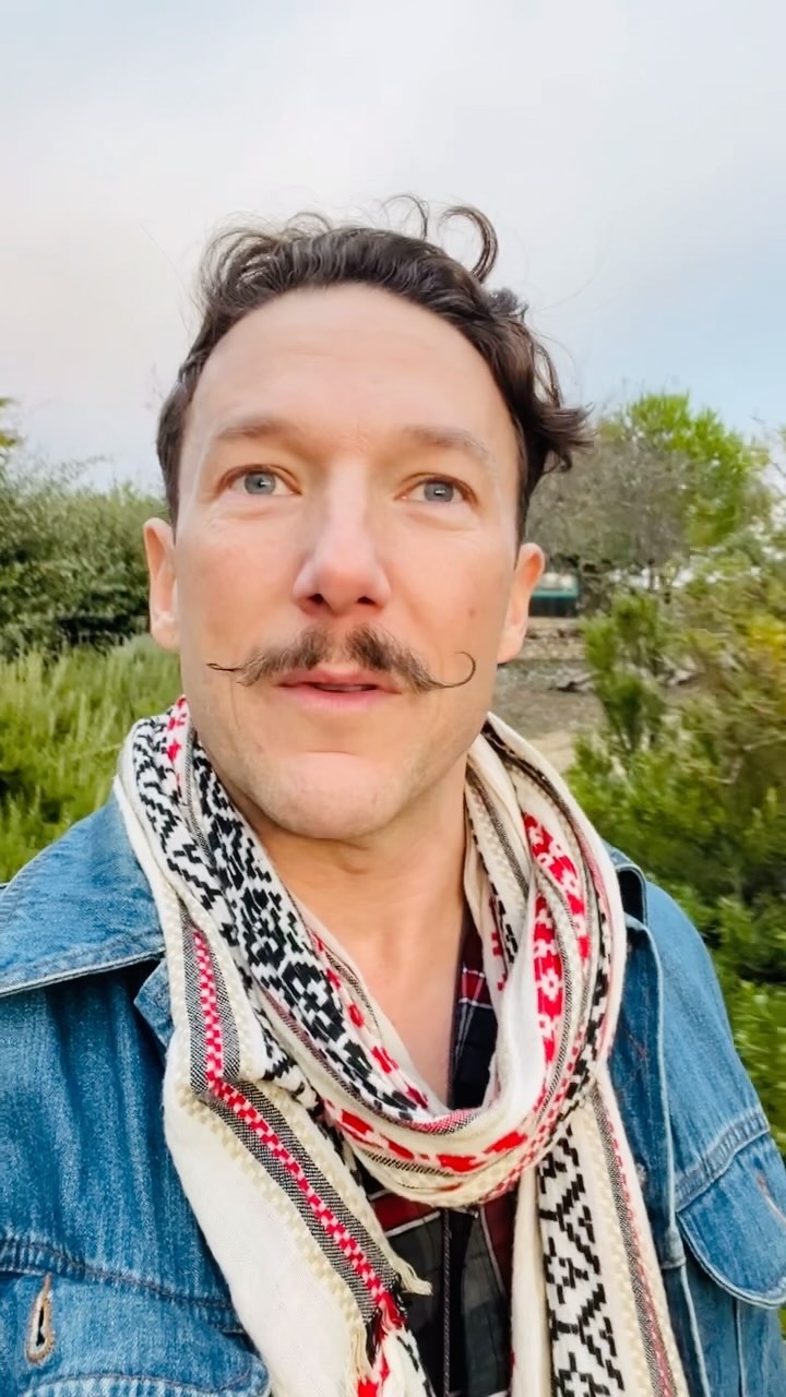 Making preparations for our Retreat starting tomorrow. Medicine men with @theshiatsuyogi #tantra #yoga #reiki #massage #shiatsu