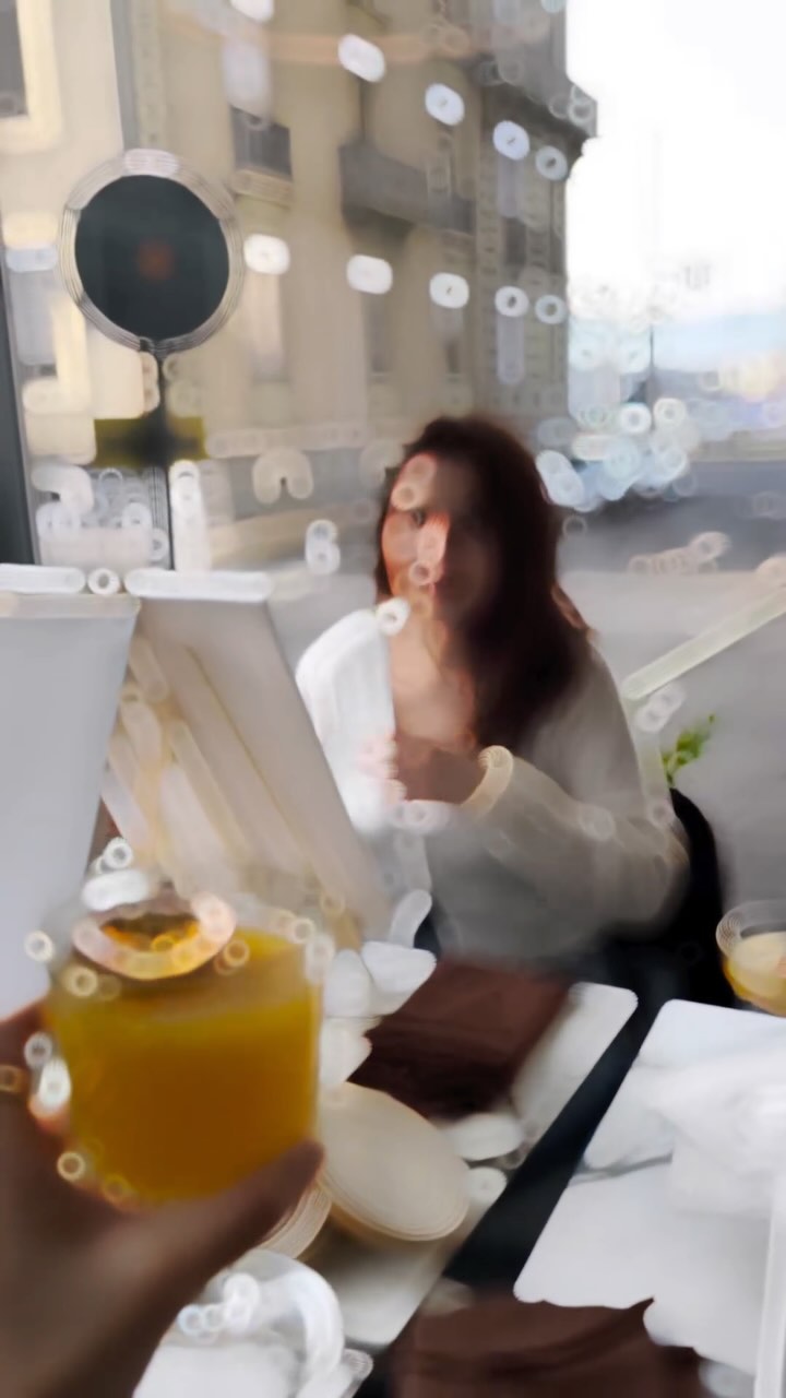 Mimosa & Finesse 👑 Cheers & Paint
#genevelake #lakegenevaswitzerland #genéve #sipandpaintgeneva #sipandpaint