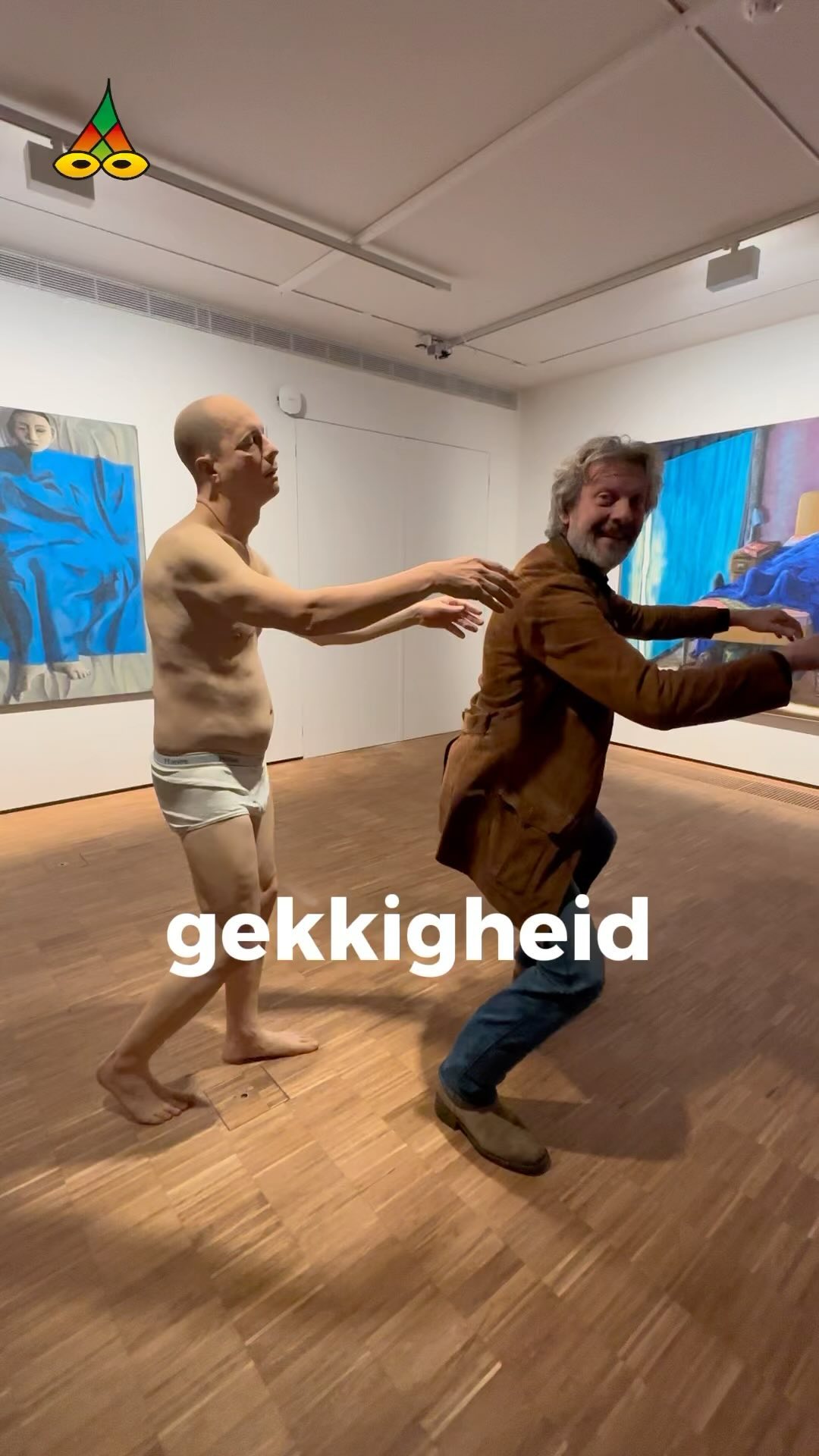 - Gekkigheid
Volg het @poeziejournaal - dichterlijke reportages met rechte rug en open hart.
✍️ Maurice Jonkers & 🎥 Hilma ten Boske
Wil jij ook een gedicht of optreden?
Stuur een DM of kijk via de link in bio.
#carnaval #SintMaarten #gekkengetal #WOI #prince