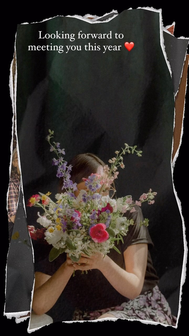 Cette année on vous accueille de nouveau à la ferme pour une expérience assez unique entre jardin et atelier. Je propose de nouveau le workshop Wedding Design sur trois jours complets, ainsi que plusieurs plus petits modules.