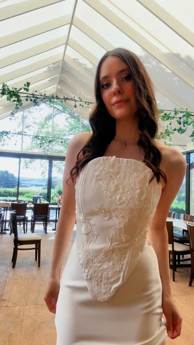 The talented duo from @theroamingroyles in front and behind the camera, helping bring @brittneypaigecouture gowns to life in a little shoot at @rathofarm at the end of last year.
Cake @holycakehobart
Suit @tux_hobart
#bridal #wedding #custom #gown #couture #photography