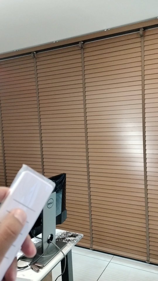 Motorised wooden blinds for our corporate client
#motorisedblinds #woodenblinds #ahmedabad