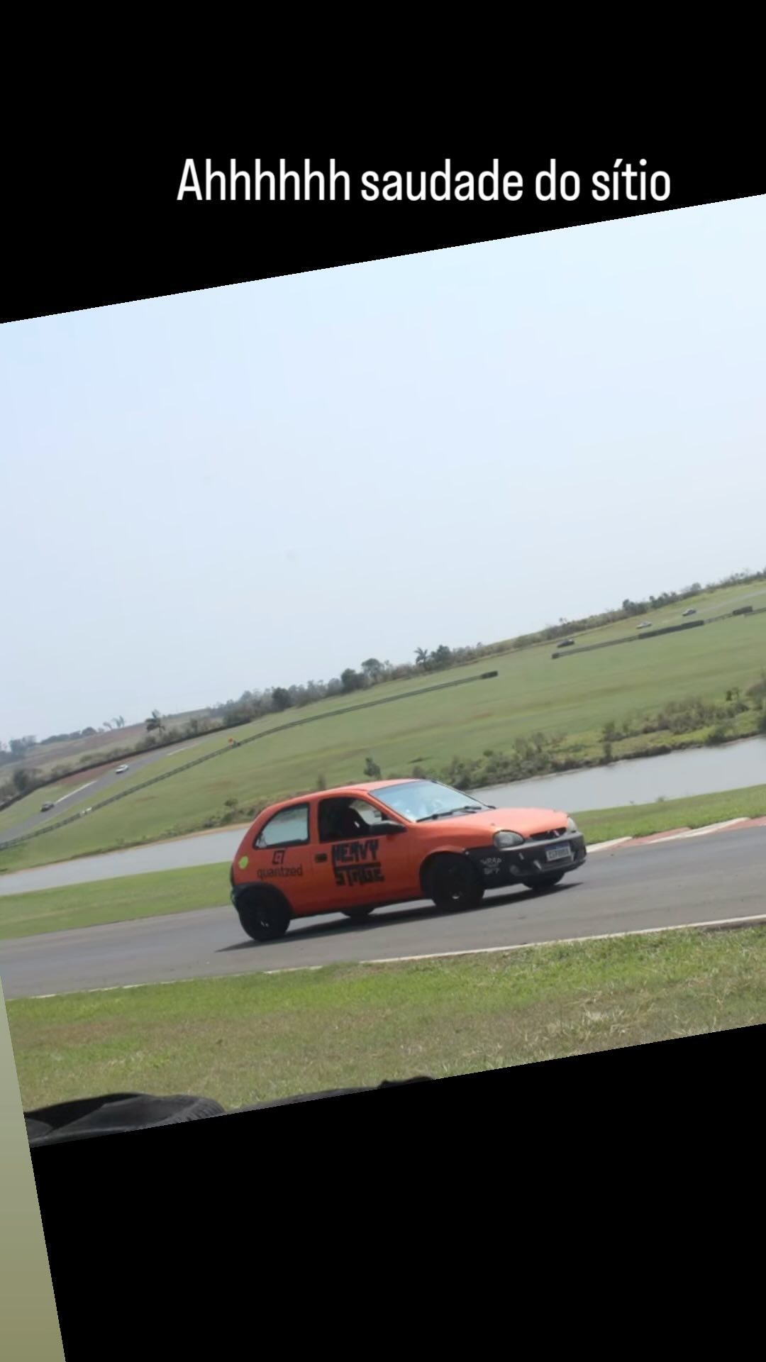 Saudade de relaxar no sítio, curtindo um sertanejo, sentindo o cheiro do mato….. dando tudo no Corsa….. eeeeeeeeta trem bão. #nitrotrack #HeavyStage @quantzed