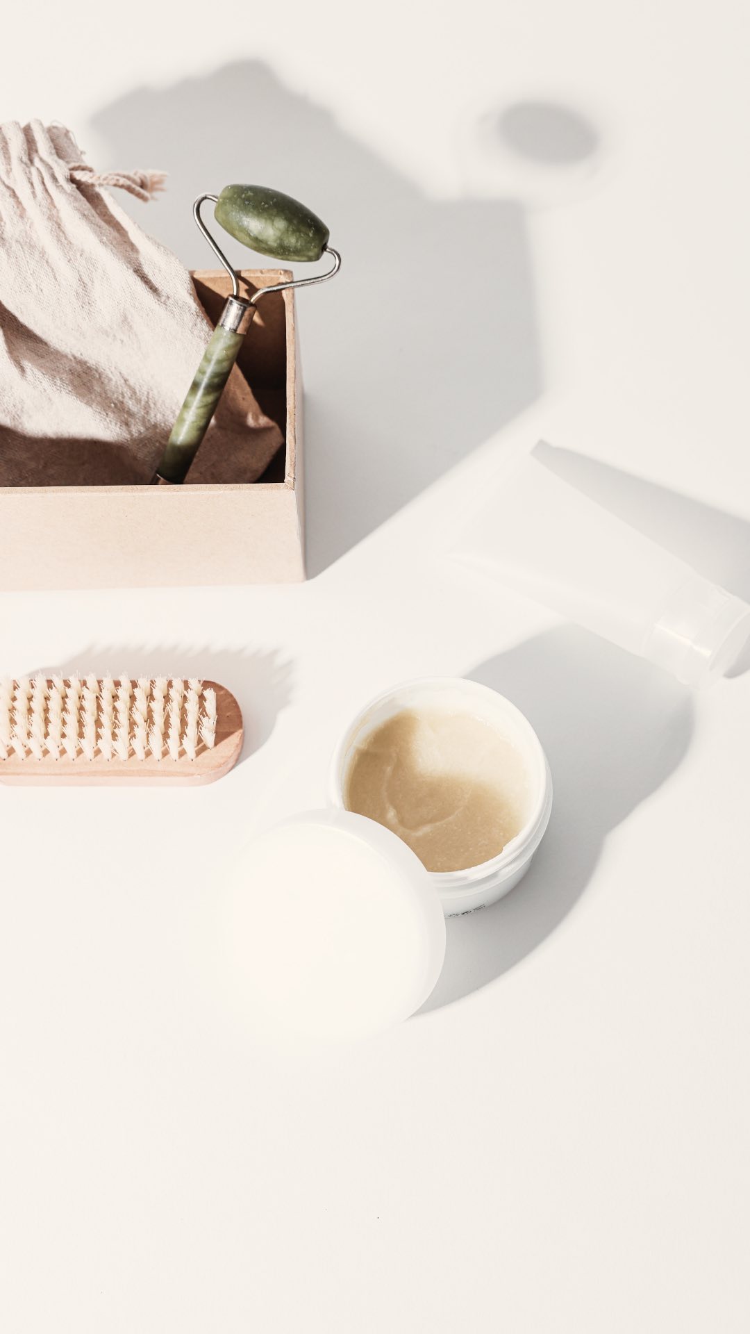 Sorry not sorry 💁🏼♀️
Of course, when you ask us to help you put a skin care routine together, we are only going to give you the best of the best… AND MORE 😂
Your 3 step routine just went to a 7 step routine… YOU’RE WELCOME 😍
#medspamagic #midwestmedspa #desmoinesbeauty #estheticianconnection #iowaesthetician #desmoinesesthetician #desmoinesesti #iowaskin #medspalife #aestheticianlife #medspa #salonandspa #skinspa #medicalspas #medspaservices #medspatreatments #iowamedspa #desmoinesmedspa #desmoinesspa #aestheticspa #healthyskinjourney #acnetreatment #aestheticianservices #healthyskinisin #lashlovemedspa