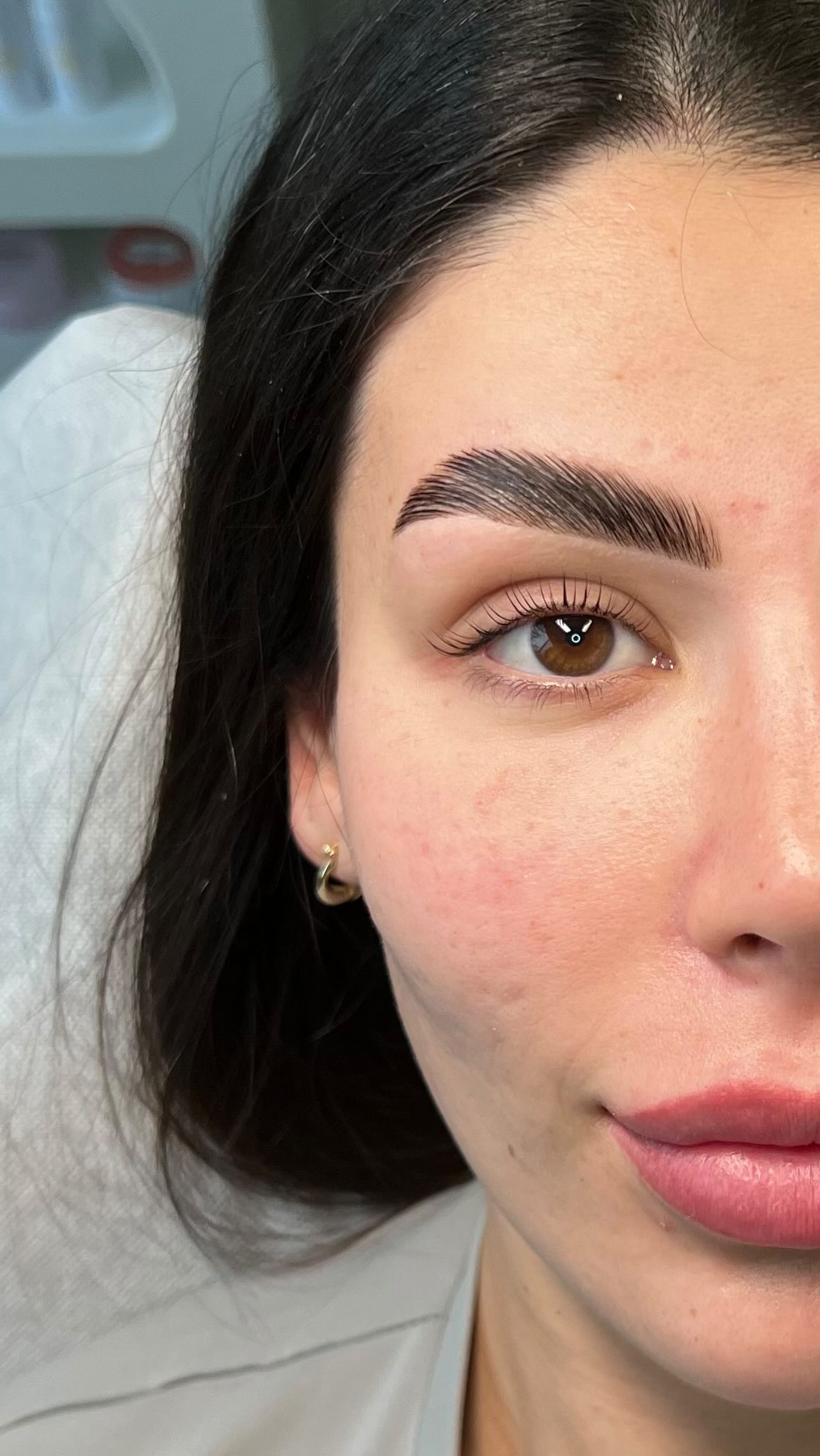What to ask your brow artist for an INSTANT Face Lift without the botox 😍
✨ Signature Hybrid Lamination x Lash Filler + Dye
We went full and fluffy with a subtle skin stain for extra definition on her brows and a dramatic L curl with dye on her lashes for the ultimate wide eye lift 🤩
The beauty of BB brow and lash treatments is that everything is fully customised to your unique features and preferences. In consultation we discuss thickness, shape, colour tone and intensity of dye to ensure it suits your everyday look and routine.
Is your face looking dull? Need a confidence boost? Want that effortless youthful glow that is low maintenance?
Book our Signature Hybrid Lamination and Lash Filler now at www.browsybeauty.com or link in bio ❤️🔥
Follow @browsybeautyau for more brow lash content + tips!
~~
Browsy Beauty
✨ Brow & Lash Lift Specialist
🪄 Lamination ◦ Bleach ◦ Hybrid ◦ Lash Lift
📍Wentworth Point, Sydney
Find out more at www.browsybeauty.com
Brows: @bronsun.oceania lamination x @noemi_professional brow dye
Lashes: @inlei.australia lash filler x @bronsun.oceania lash dye
#brows#beauty#sydney#sydneybrows#browssydney#westernsydney#innerwestsydney#westsydneybrows#browlamination#browspecialist#browartist#sydneybrowartist#sydneybrowstylist#browartistry#browgoals#browinspo#browlami#browdye#hybridbrows#lashfiller#lashfillerinlei#lashbotox#lashbotoxsydney#sydneylashlift#sydneybrowlamination#sydneygirls#browshaping#browtransformation#facelift#browbotox
