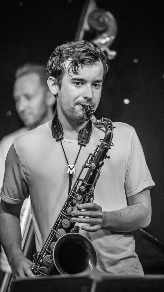 Catch our amazing Tom Smith with his Big Band live on Sun 26 Feb in Pizza Express Live Dean Street Soho.
It's the lunchtime show. #londonjazz #bigband #soholivemusic #livemusiclondon
https://www.pizzaexpresslive.com/whats-on/the-tom-smith-big-band