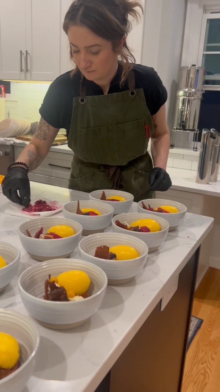 Mandarin sherbet—bright, creamy, and packed with pure citrus flavor. Just Late-season mandarins doing all the work. Served with basque cheesecake, blood orange, mandarin purée and a toasted wheat crunch with warm spices. Inspired by Schwan’s orange sherbet pops. IYKYK
#privatechef #finedinning #eater #jamesbeardfoundation #grandrapids #phoneeatsfirst #chefstable #