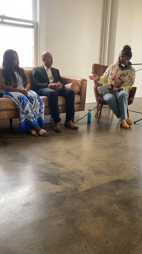 It was amazing seeing @shapingfreedom CEO @lisanebasquiat in action last Saturday at the @begreaterthan_ and @hyyer.studios wellness expo. She moderated the incredible The Art of Self-Care panel. Thanks for having her.
Also special shout-out to client Virgil Grant, @californiacannabiswc CEO, who was also on the panel.
#repost @lisanebasquiat Thrilled to have been a guest! @begreaterthan_ @hyyer.studios Big thanks for having me it was fantastic. ❤️
#selfcare #wellness #losangles #dtla #wellnessexpo #workshops