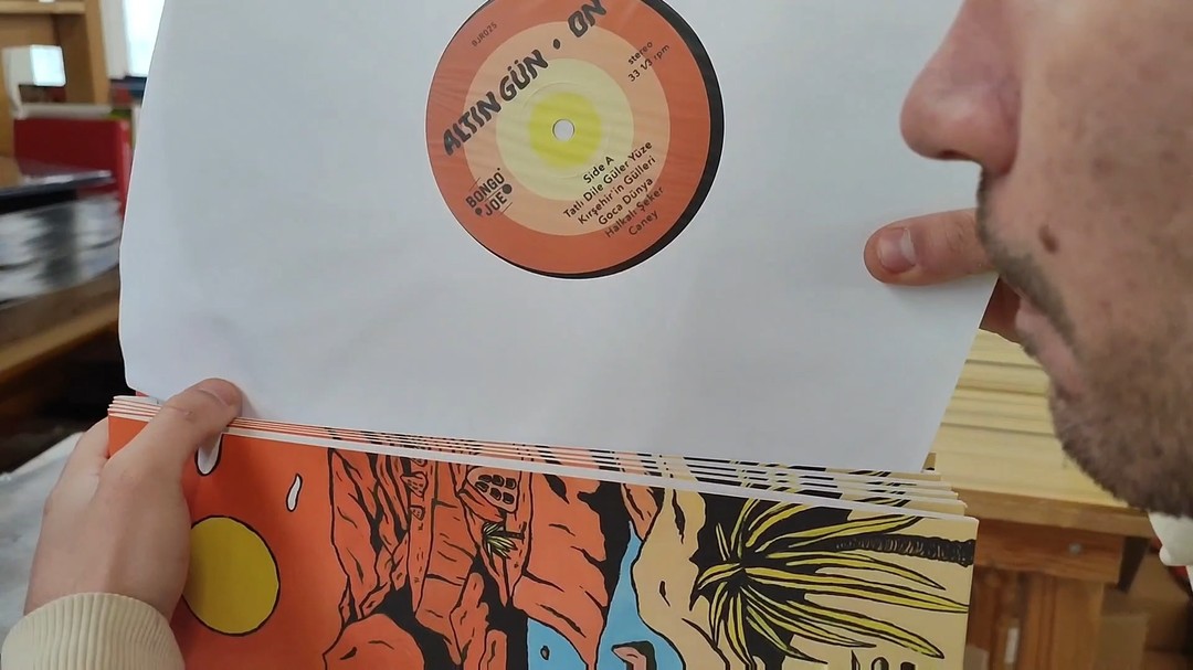 2024 could not start better. We're so, so thrilled to (re)press 5000 copies of "On", @altingunband's first and already cult LP. Thank you @bongojoerecords for your trust.
#bongojoerecords #vinyl #anatoly #altıngünü #altingun #anatolianpsychedelic