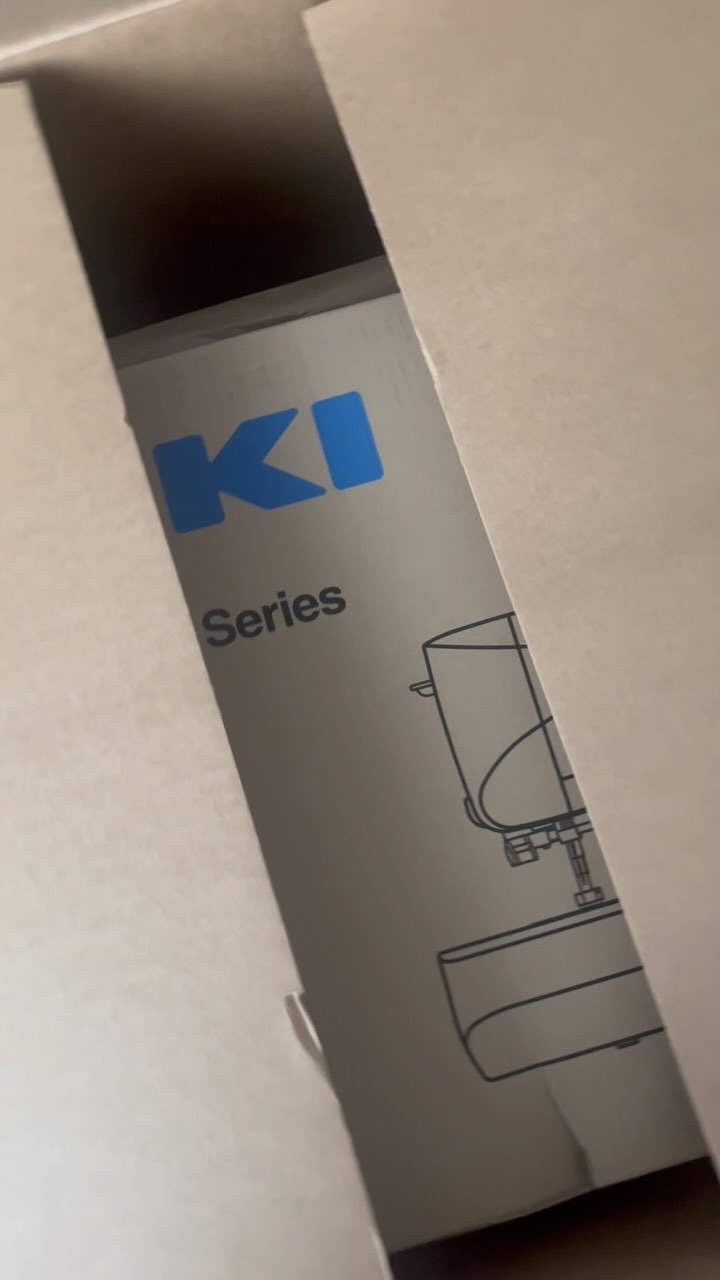 My old sewing machine is shaking ….. demoted to backup just like that
Alt caption: the sewing machine your ex told you not to worry about