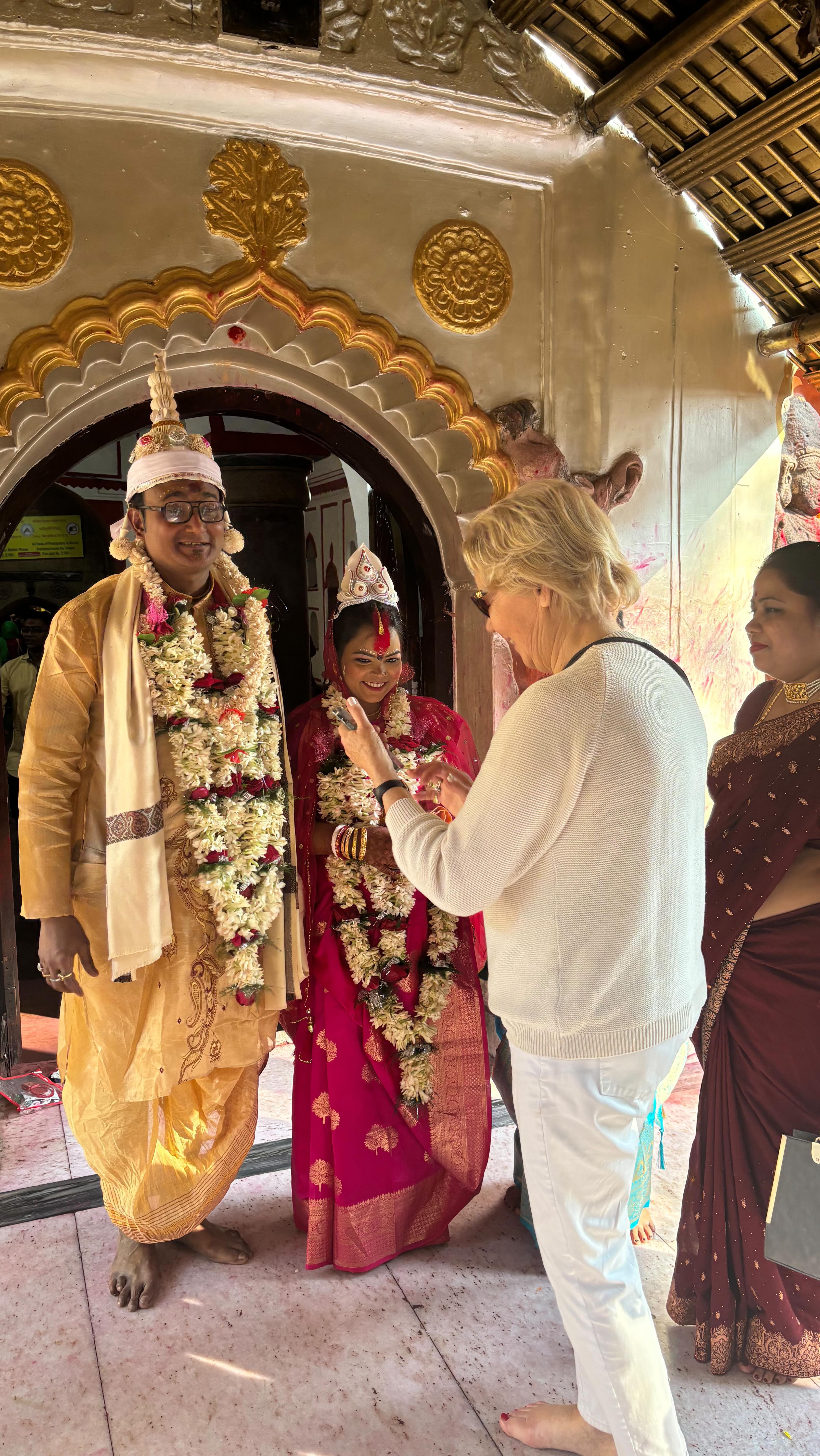…….It is all about ‘connecting’ 🙏⚓️
Connecting with beautiful cultures, connecting with beautiful people, connecting with nature, connecting with yourself, connecting with a simple slow life rooted in nature.
#assambengalnavigation #consciousluxurytravel
#slowtravel
.
.
.
.
#communityculture #soulfultravel #rivercruiseindia #brahmaputrarivercruise #abncharaidew2 #abncharaidew #abnsukapha #northeastindiatravel #lahélife #smallshipbigheart #smallshipbigadventure