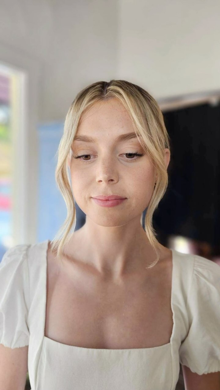 Beautiful Bridal Hair by @hair.by.tinnaaa
Contact us today to book your next special event🩵
#thesalcal #thesalcalspa #carmelvalley #carmelbythesea #aveda