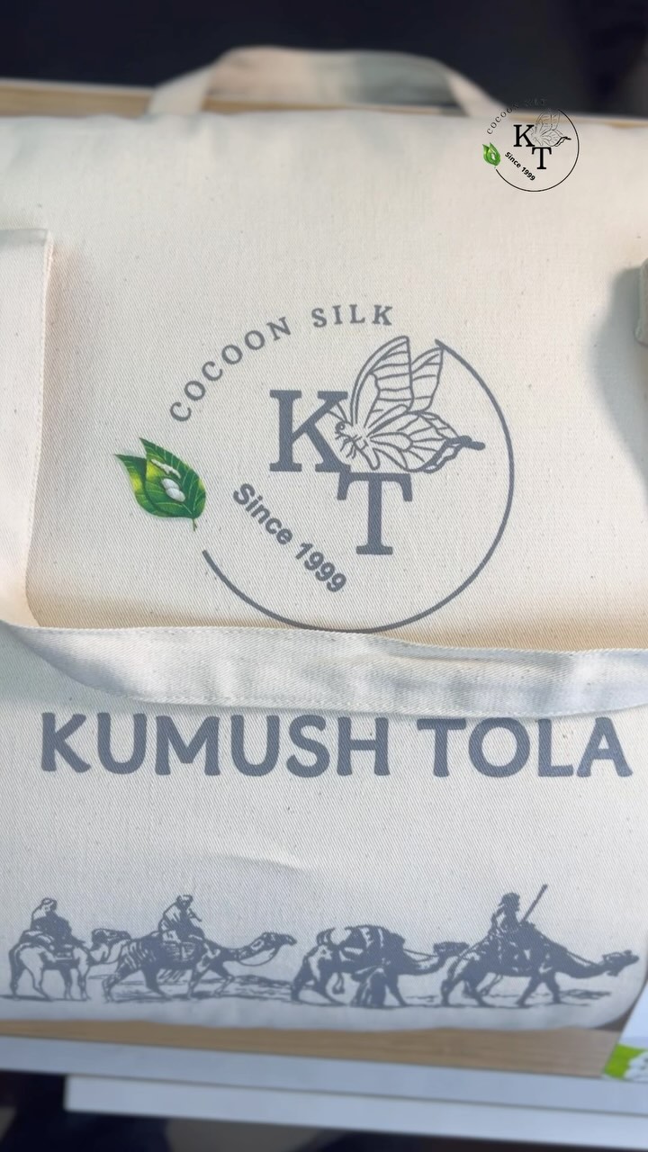😉Bozordagi ayrim sintetik mahsulotlardan farqli o’laroq sizga havo o’ykazuvchan , artipedik va antialergiyen xususiyatiga ega bo’lgan
🔹Tashqi qismi - XB jakart (sof paxta)
🔹Ichki qismi - sof ipak qurti to’lasi (momiq paxta)
📌Kumush Tola - brendiga tegishli bo’lgan “Ipak yostiq” mahsuloti qarshi oling
☎️ +998 93 837 05 03