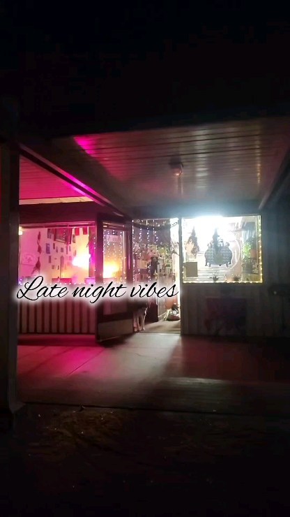 Open late! 💜
We -officially- close at 6, but we're often open much later (especially on the weekends).
As long as the light is on, we're open!
Coming in from out of town and want to check our after-hours status? Give the store a call! 707.336.2023
🖤🖤