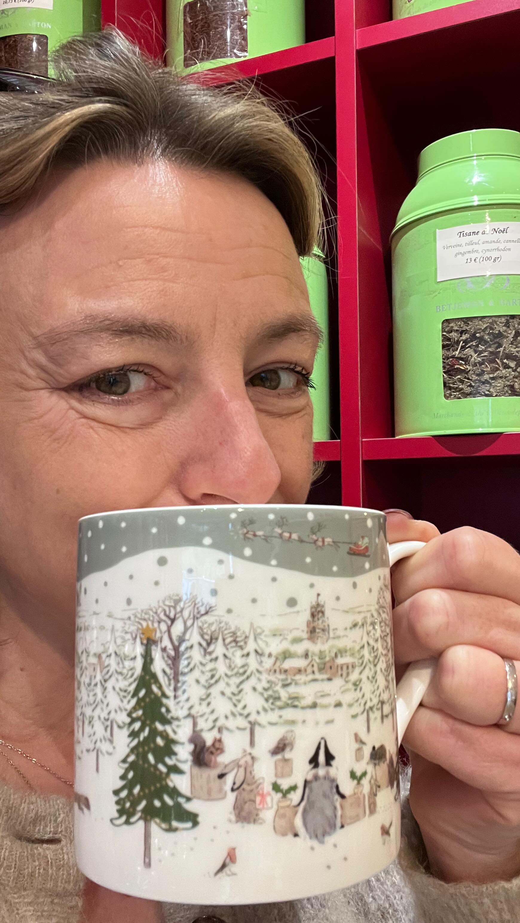 🤍🍃 LIVE VITALITE ET DOUCEUR 🍃🤍
C’est ce que nous vous proposons pour démarrer l’année, en contribuant à votre bien-être avec de jolies boissons tout en douceur et revitalisantes.
Je ne vous parle pas de detox ni de dry january : l’idée n’est pas de s’imposer des mesures drastiques peu adaptées à la saison hivernale, et qui vont au final avoir un effet limité dans le temps.
Non, l’idée est de vous proposer quelques boissons alliées particulièrement recommandées pour un regain d’énergie durables !
Christmas Tea, Luxury, Pouchkine…
#tours #toursmaville #tourscity #toursvaldeloire #regioncentrevaldeloire #sortiratours #toursevenements #betjemanandbarton #toursetmoi #tisanebio #sansalcool #thenoir #thevert ##toursvaldeloiretourisme #myloirevalley #touraineloirevalley #miam #dryjanuary #detox #bienêtre