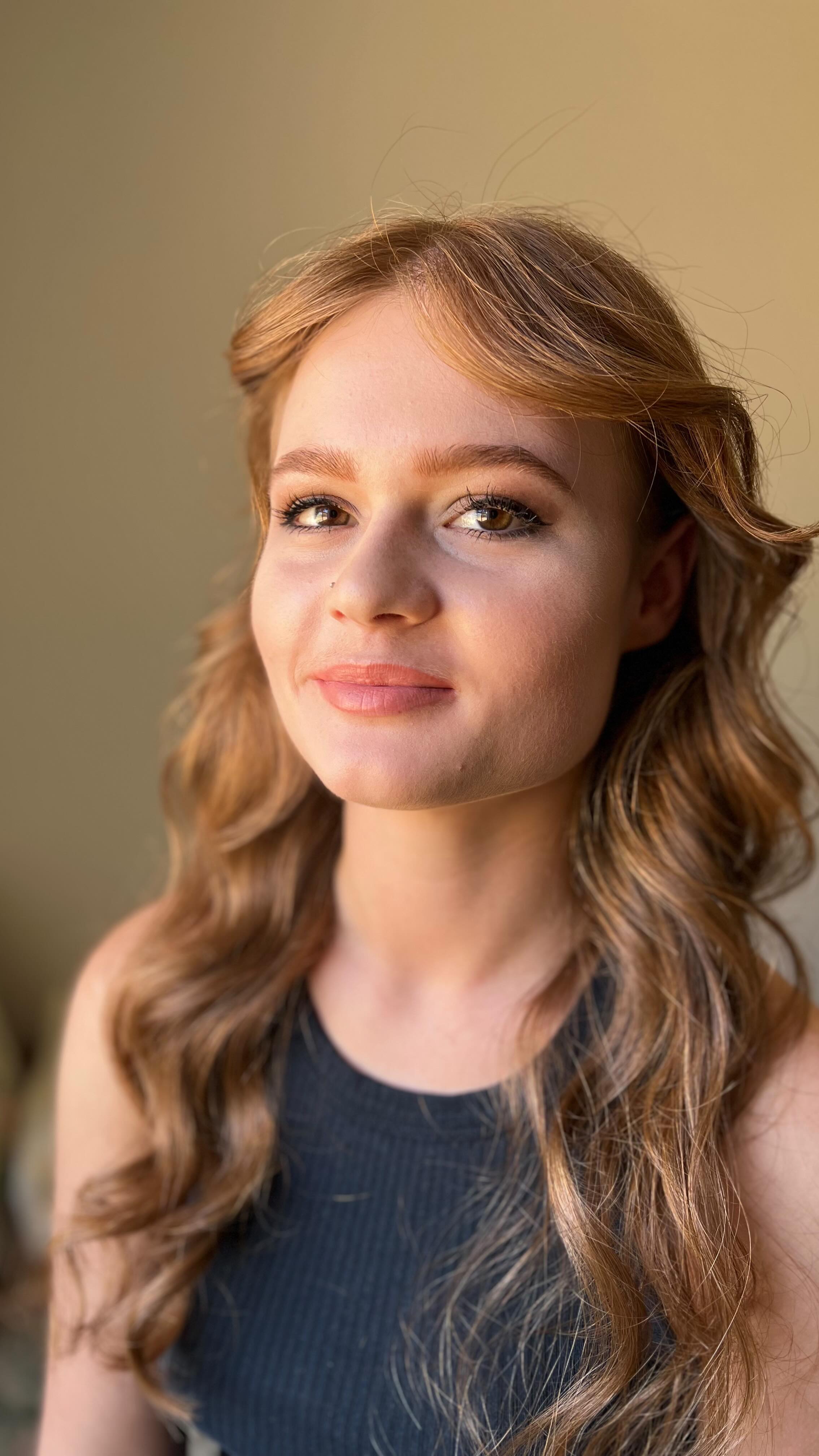 A little behind the scenes from a very exciting shoot I worked on. Can’t wait to share the proper photos!
#makeupartistsworldwide #makeupartist #makeupartistcapetown #hairstylist #smallbusinesssupport