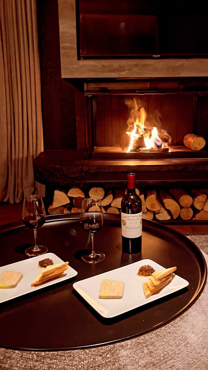 Winter night #chaletmenor #the3valleys #alps #meribel #courchevel