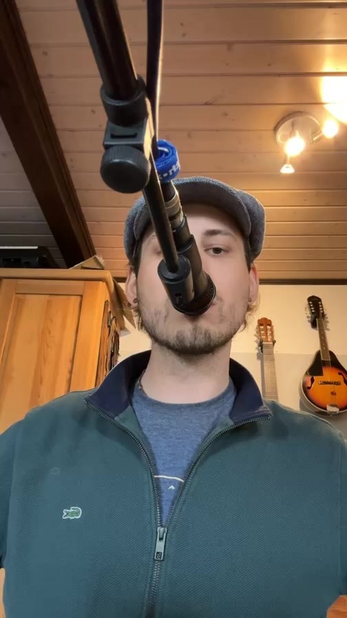 Live-Probe für Sonntag. Ich freu mich schon so sehr auf @alexanderknappe live im @deutscheshausflensburg 😍🙆🏻♂️✨ danke an alle die zugeguckt haben. Liebe geht raus. 🤍