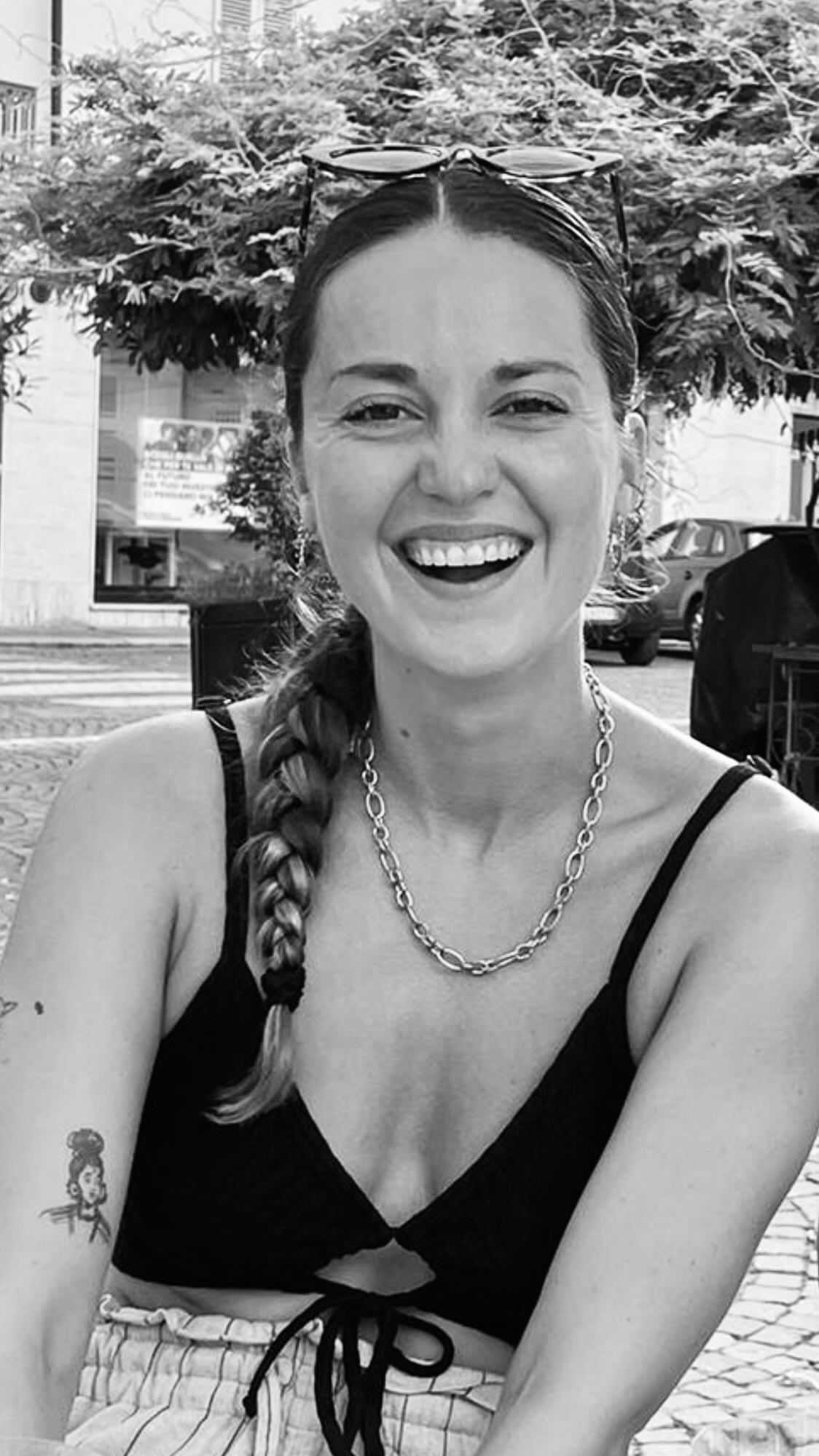 Fiona, 29 ans, nous parle de son expérience avec la Formation Humaine Intégrale.
Toi aussi tu as envie de développer ta boîte à outils magique ?
Rejoins nos ateliers les 9 et 23 novembre 2023 !
💌 Toutes les infos et inscriptions sur notre site en barre d’infos.