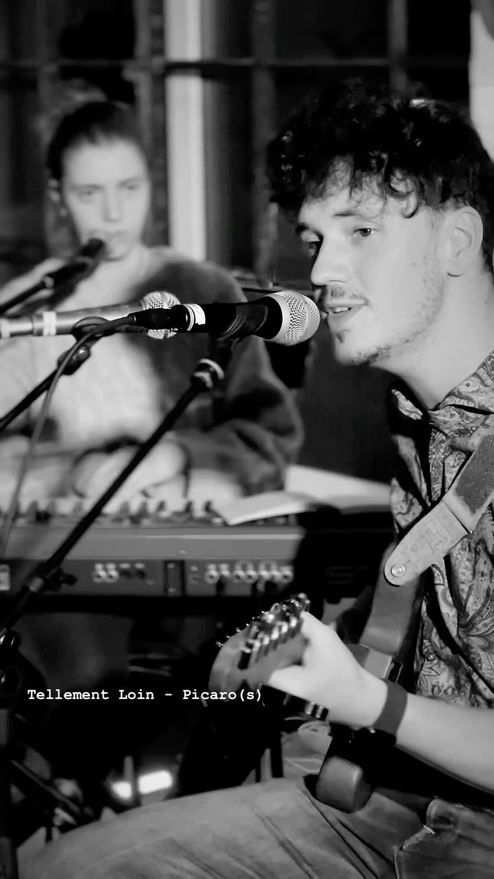 @picaros_music performing full band live version of “Tellement Loin” with @agnes_verano on keys, @igytone on drums and @ali_aus_liebe on bass! I absolutely love the team and I am so glad for their support and love to the project.
The new album is coming up very very soon and we are more than excited to share it with you! ❤️
#music #livemusic #french #frenchmusic #wien #vienna #chanson
