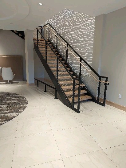 Final look at a custom stair project we completed earlier this year.
#customhandrail #customfabrication #custommetalwork #weld #weldernation #cablerailing #weldporn #welderzworld #nh
