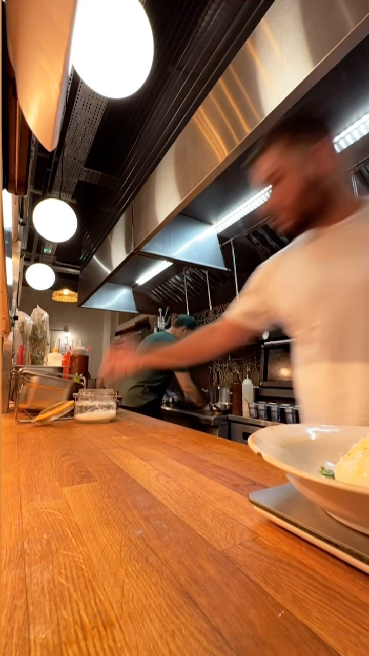 Sauce and Flour kitchen in action, producing all the delicious fresh food for our lovely customers β€οΈ π
#restaurant #fresh #food #delicious #maidenhead #pasta #kitchen
