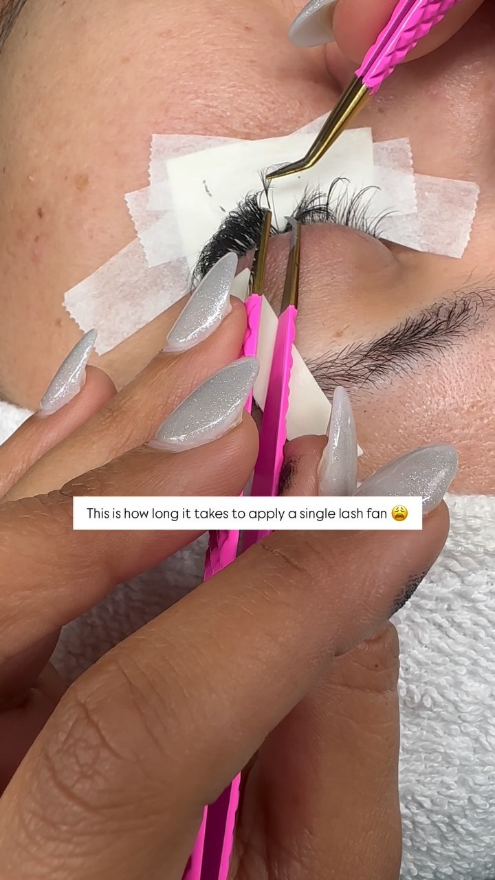 Good lashes take time and Some people really canโt lay down for a while. Thatโs why itโs very important to make your space comfortable and safe so that your clients can just lay there and forget how much time has really gone by.
__________________________________
๐ง ๐๐ค๐ฌ ๐๐ค ๐ฎ๐ค๐ช ๐๐ค๐ค๐ ?
๐ป๐ฑ ๐๐๐๐๐๐! ๐ฉ๐ฝโ๐ป ๐ฌ๐ฌ๐ฌ.Lashonomy.๐๐ค๐ข
๐๐ฝ๐๐ง ๐๐ช๐จ๐ฉ ๐พ๐ก๐๐๐ ๐๐๐ฃ๐ ๐๐ฃ ๐ฝ๐๐ค ๐๐ฝ
.
.
.
.
#Lashonomy #MiamiLashes #MiamiLashExtensions #MiamiLashSalon #MiamiLashArtist #MiamiLashStylist #LashesMiami #MiamiBeauty #MiamiGlam #LashExtensionsMiami#waterprooflashextensions #waterprooflashes
#lashonomyacademy #lashtips #lashbusinesstips #lashbusiness #lasheducator
#miamilashtraining #browardlashtraining