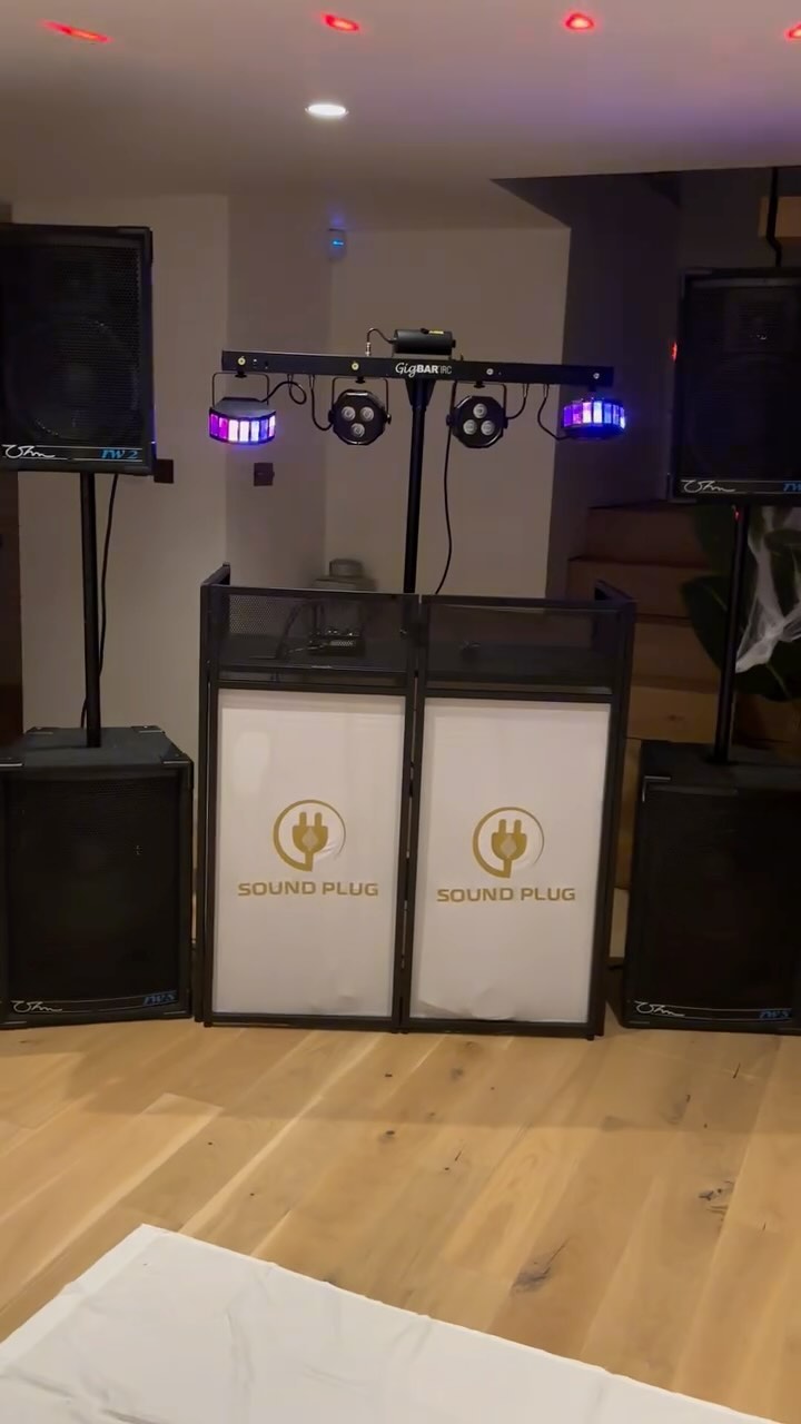 “Big sound, big vibes 🎶🔊 Another top-tier event for @saffronbarker powered by Sound Plug! Serving up premium audio setups in Manchester & London. 🎤✨ #SoundPlug #EventSound #SpeakerHire #ManchesterEvents #LondonEvents #CrystalClearAudio”