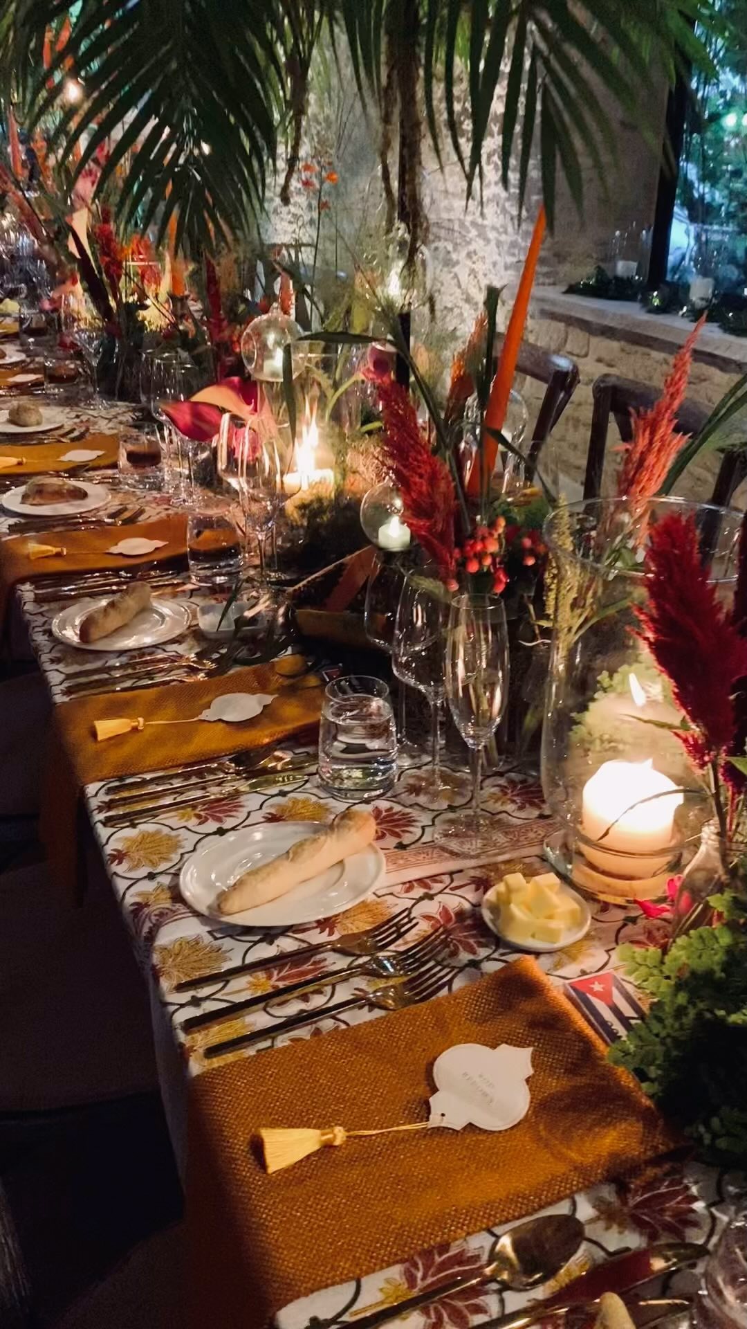 Sunny days call for colourful dinner party vibes
#partyplanner #eventplanner #summervibes #summerparty #teddingtoneventplanner #richmond #partytime #partyinspiration